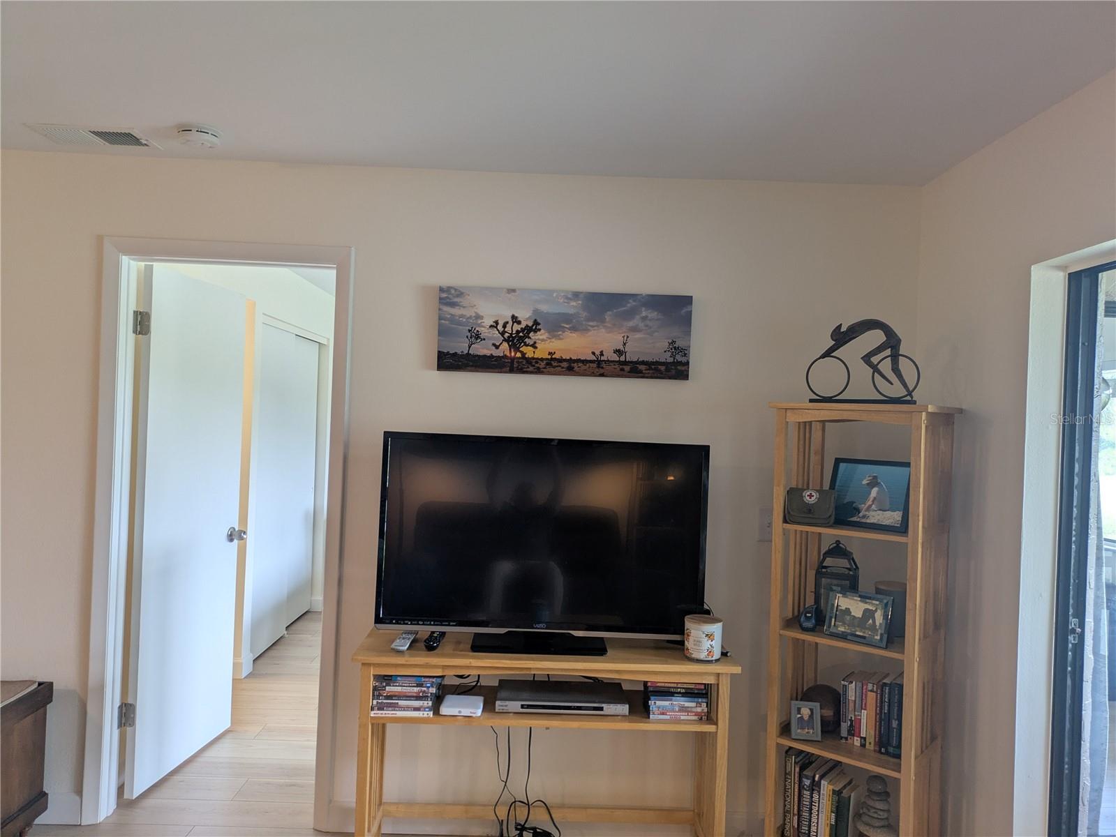 Image 23 of 43 For 4531 Longwater  16