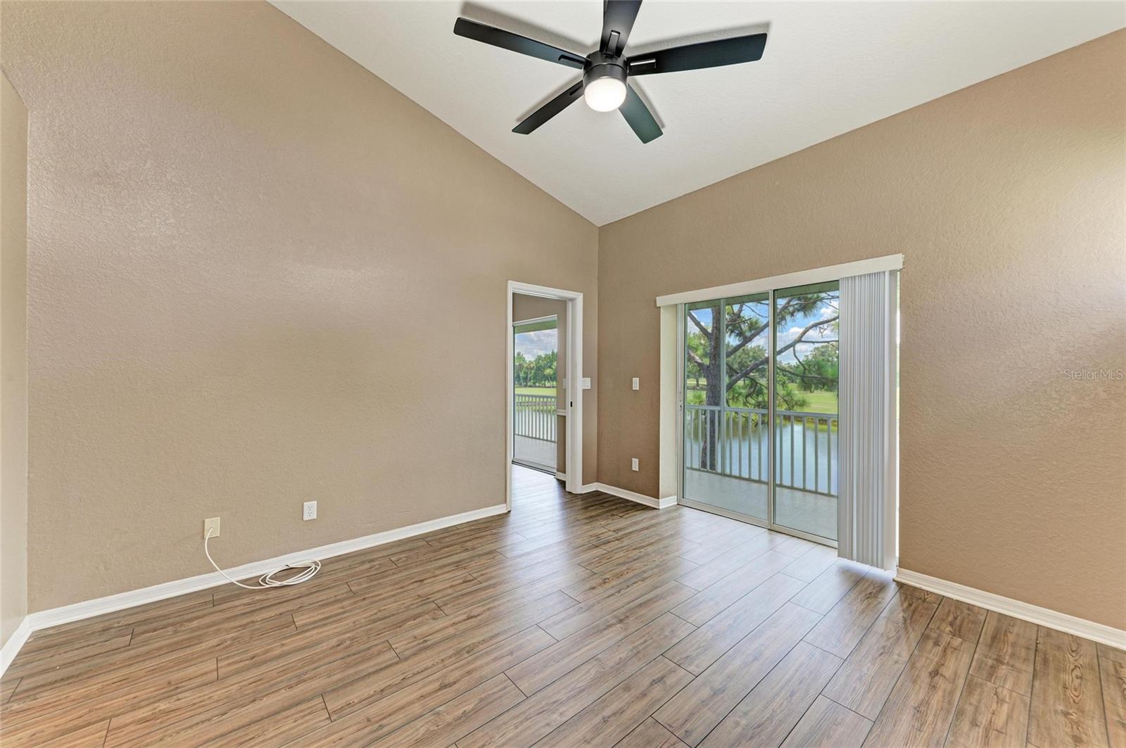 Image 25 of 51 For 6618 Pineview Terrace 6618