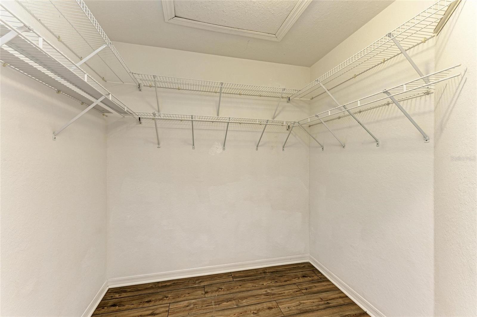 Image 28 of 51 For 6618 Pineview Terrace 6618