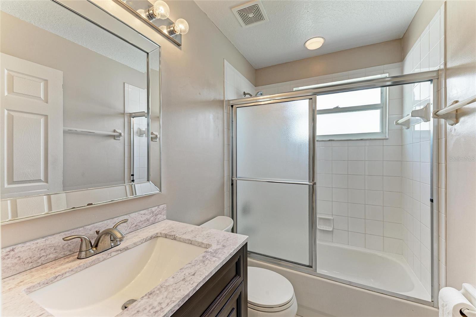 Image 31 of 51 For 6618 Pineview Terrace 6618