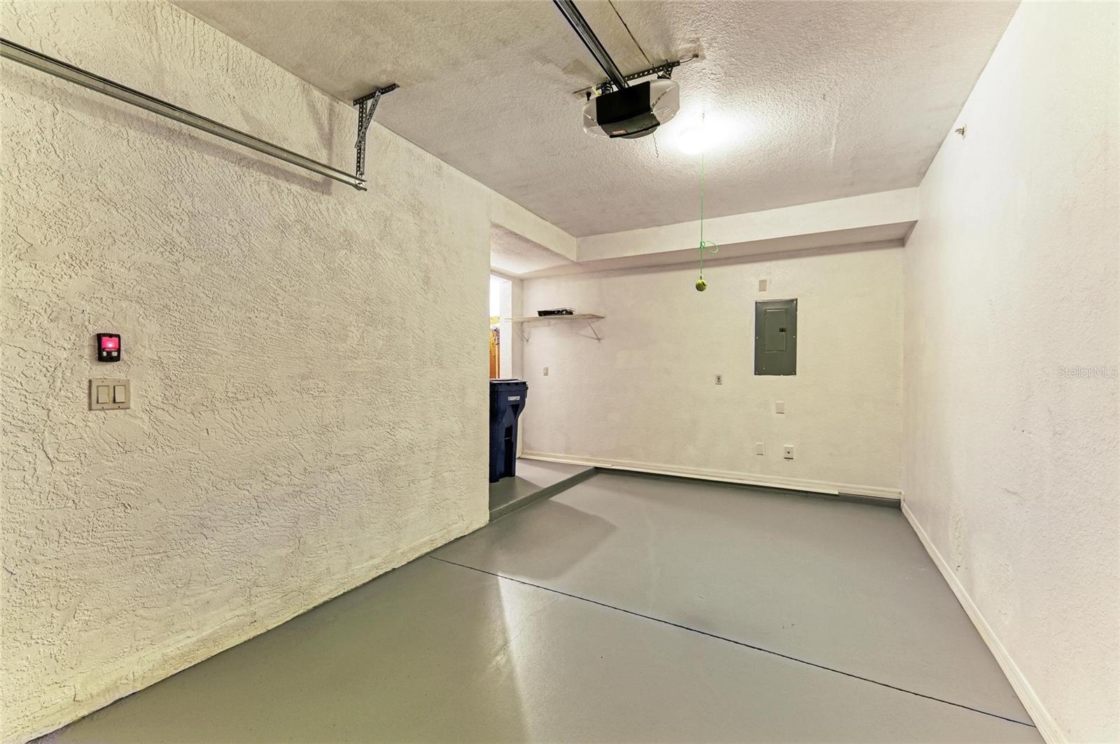 Image 33 of 51 For 6618 Pineview Terrace 6618