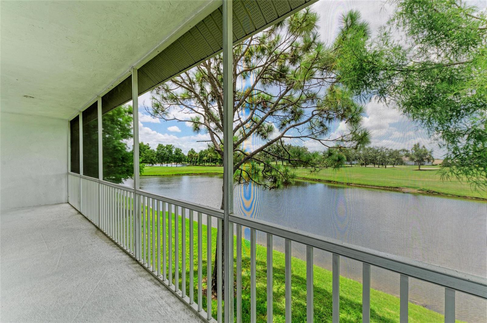 Image 5 of 51 For 6618 Pineview Terrace 6618