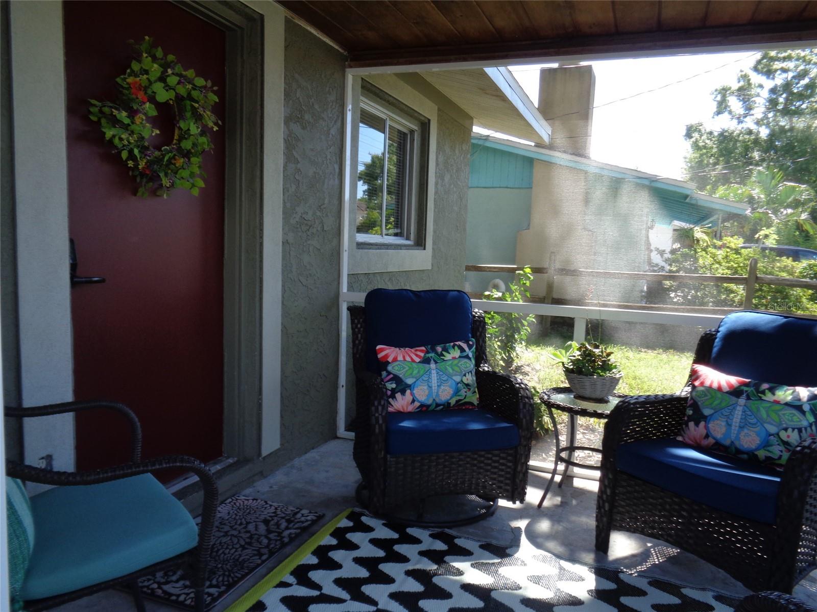 Image 3 of 46 For 1832 Ivanhoe Street