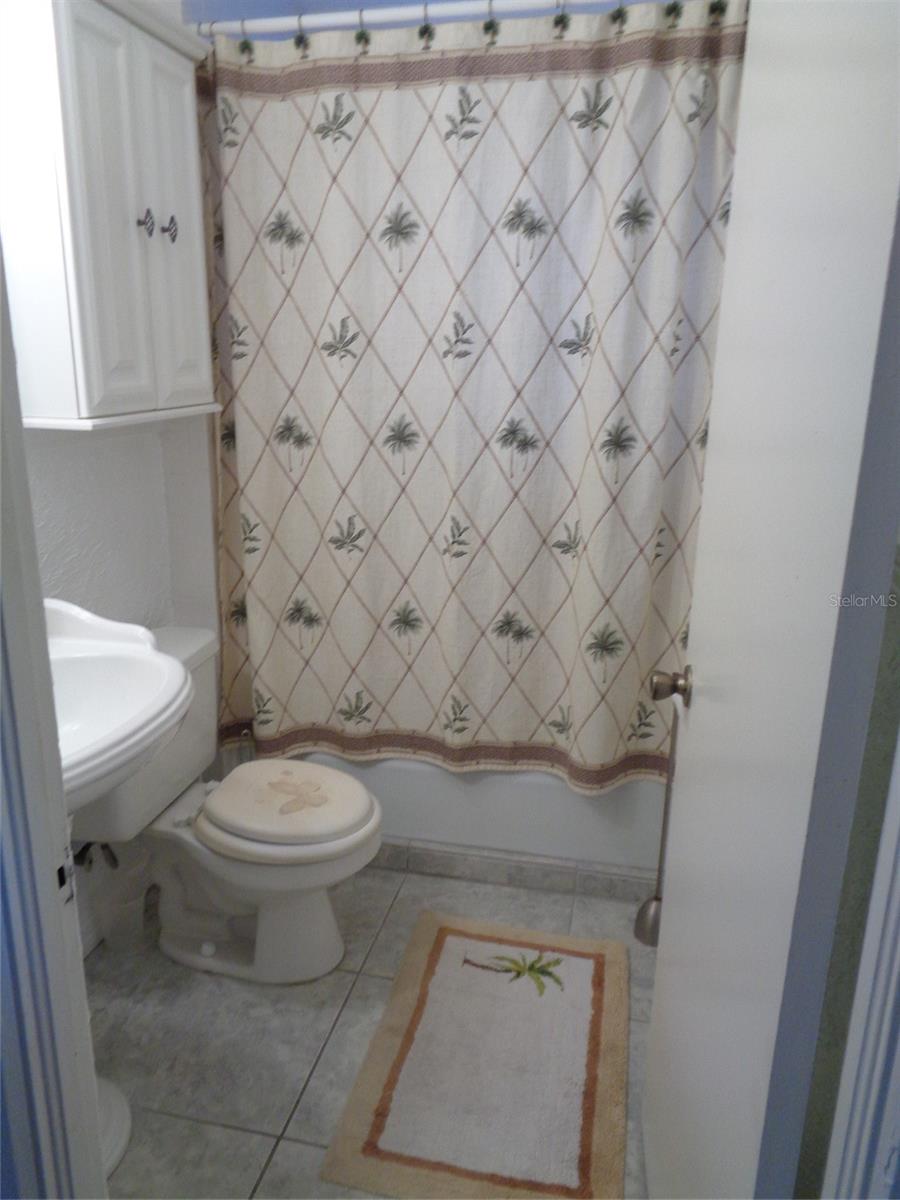 Image 43 of 46 For 1832 Ivanhoe Street