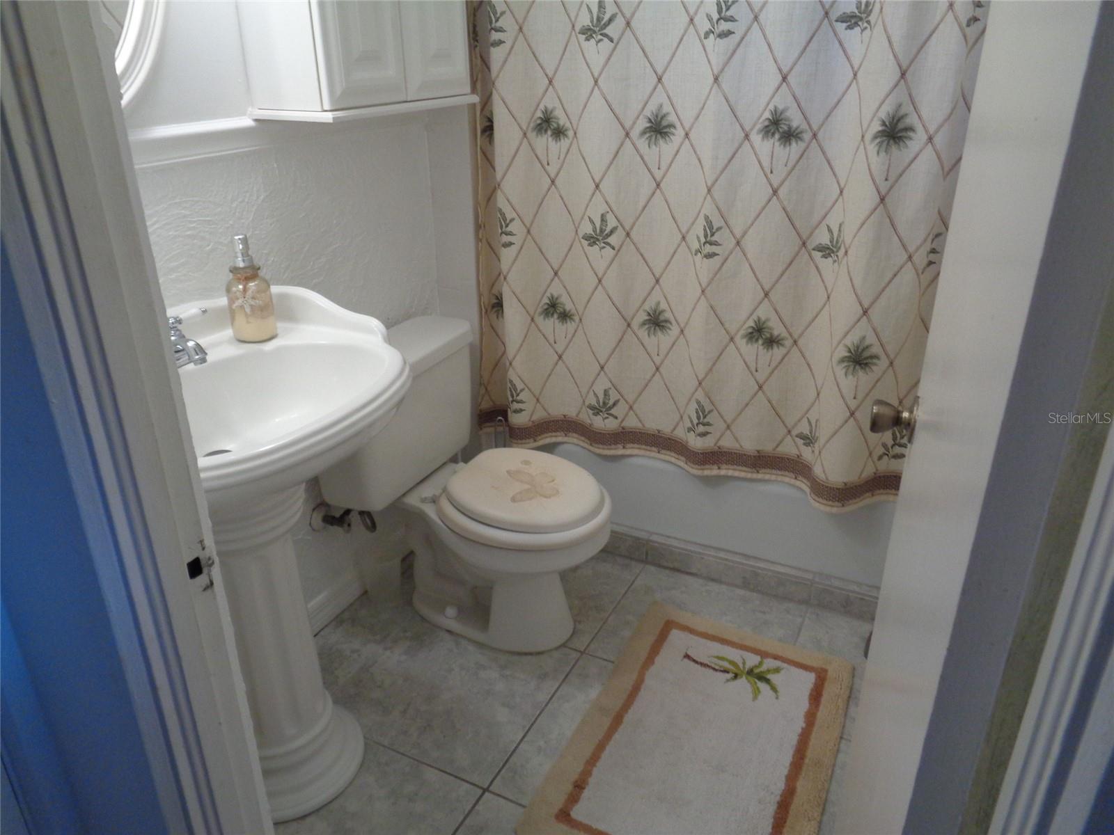 Image 44 of 46 For 1832 Ivanhoe Street