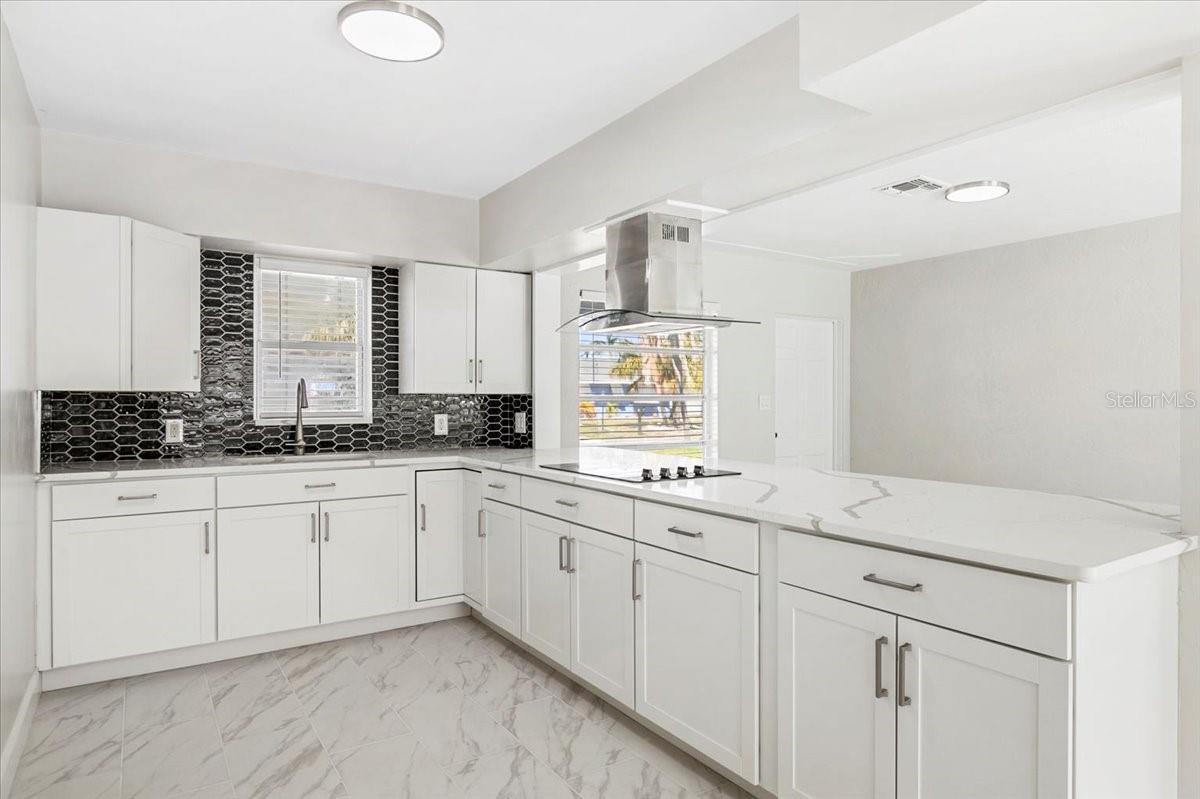 Image 2 of 21 For 203 22nd Street Ne