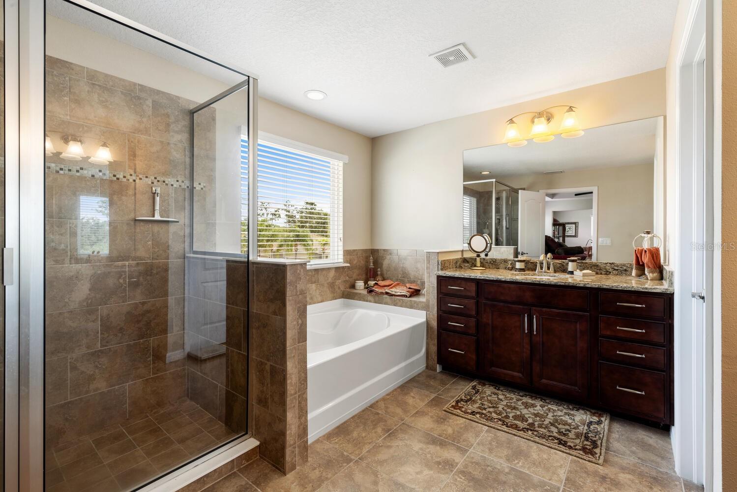 Image 18 of 34 For 3039 Oriole Drive