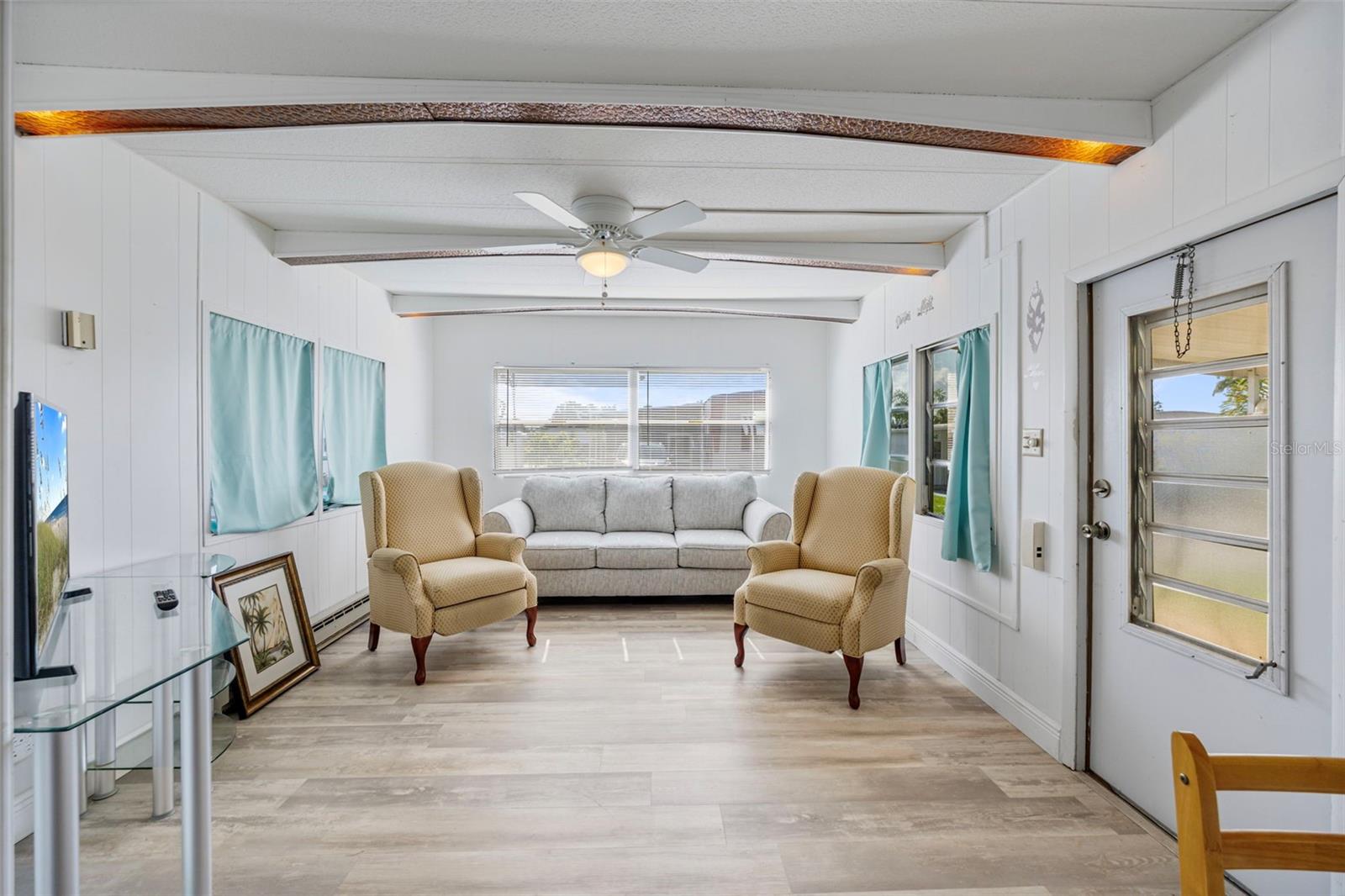 Image 5 of 20 For 2312 17th Street Court W