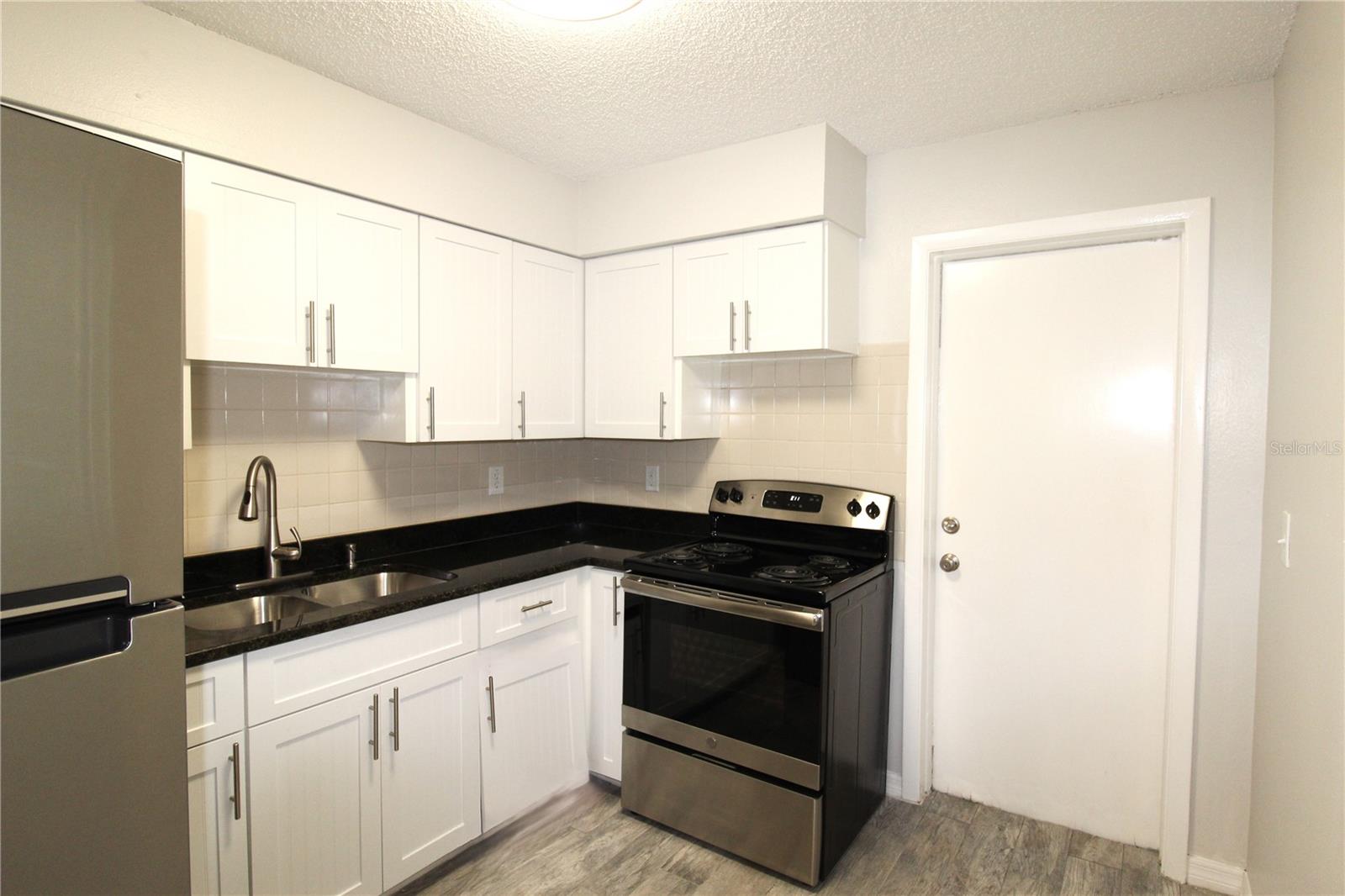 Image 2 of 8 For 6339 Gateway Avenue