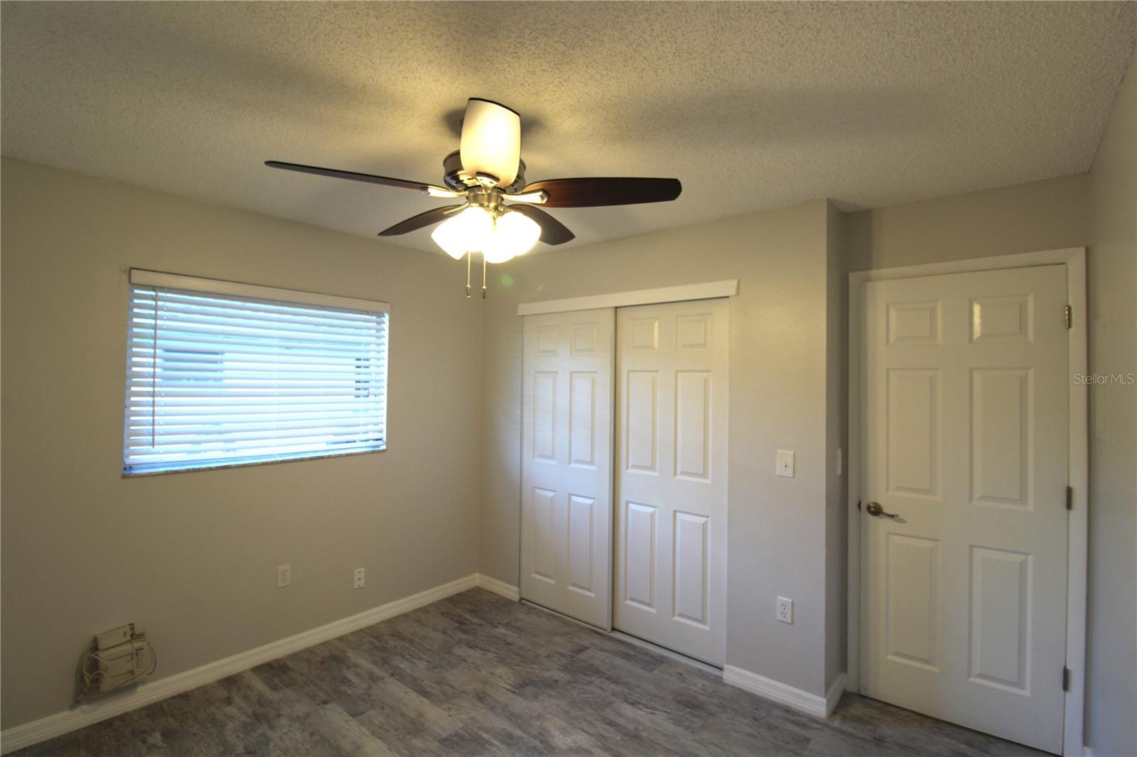 Image 7 of 8 For 6339 Gateway Avenue