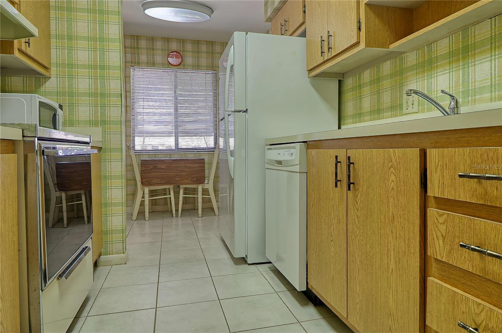 Image 26 of 85 For 4546 Longwater  44