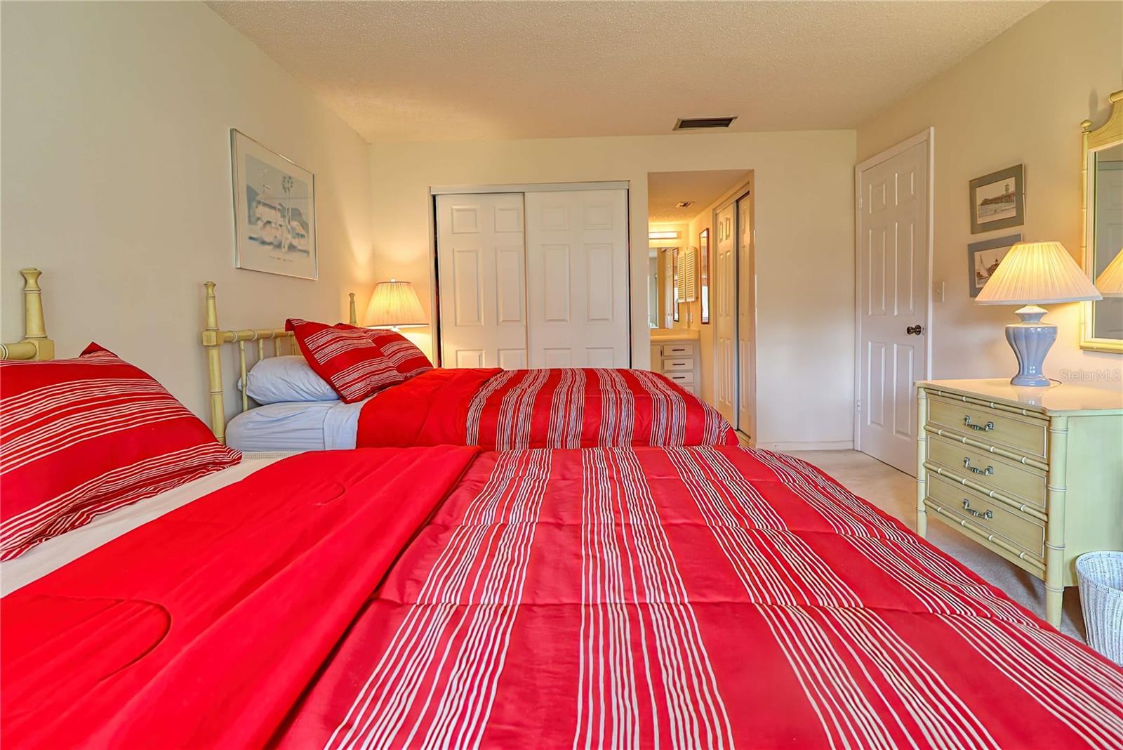 Image 30 of 85 For 4546 Longwater  44