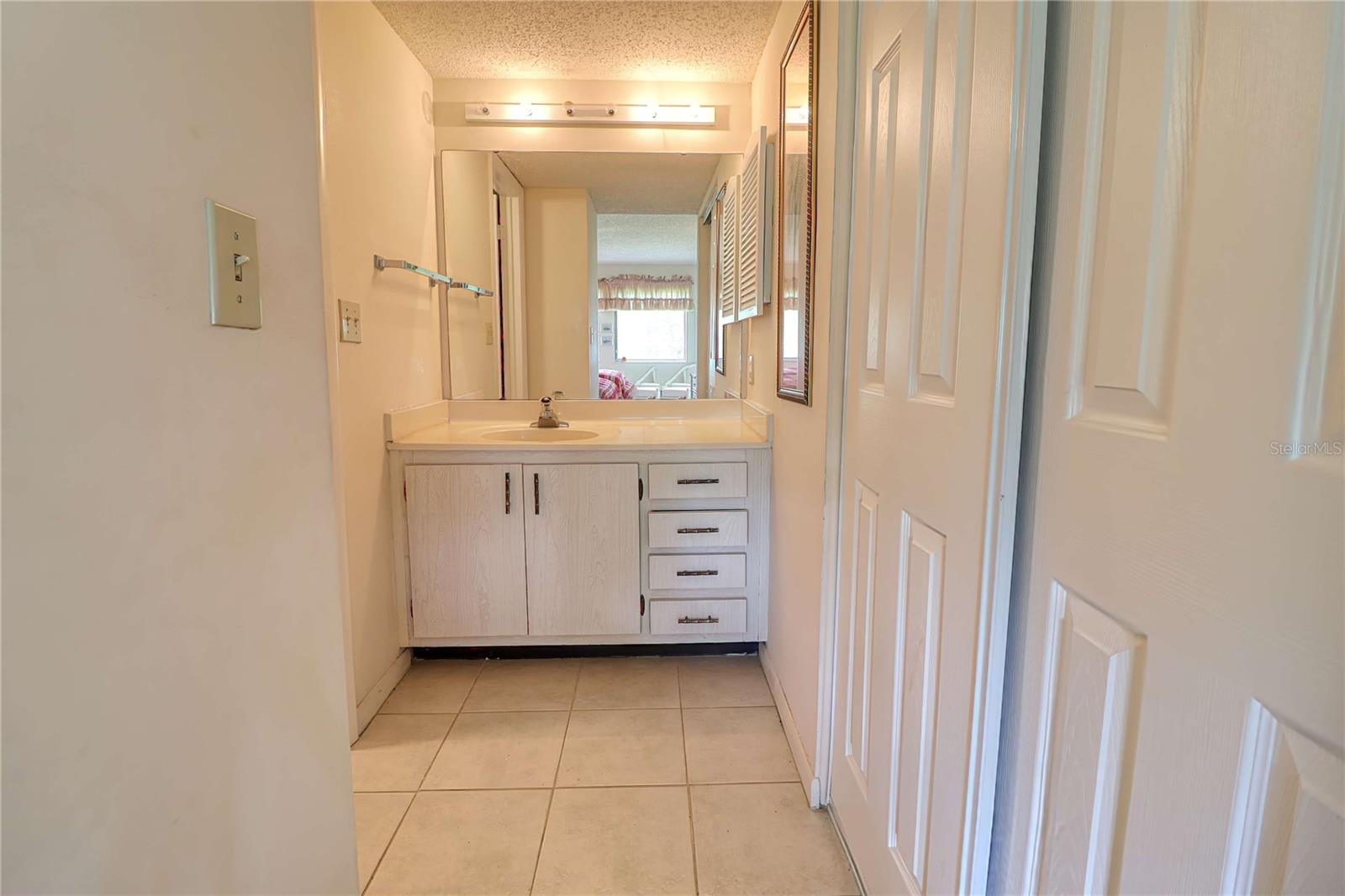 Image 31 of 85 For 4546 Longwater  44