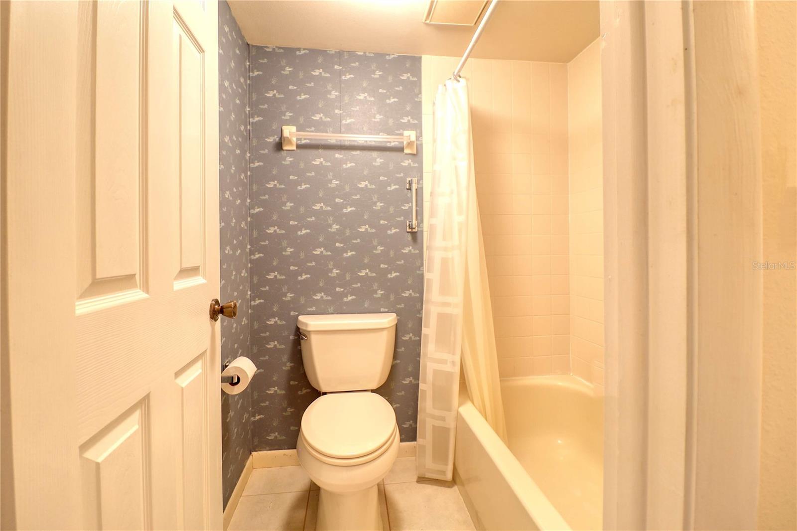 Image 33 of 85 For 4546 Longwater  44