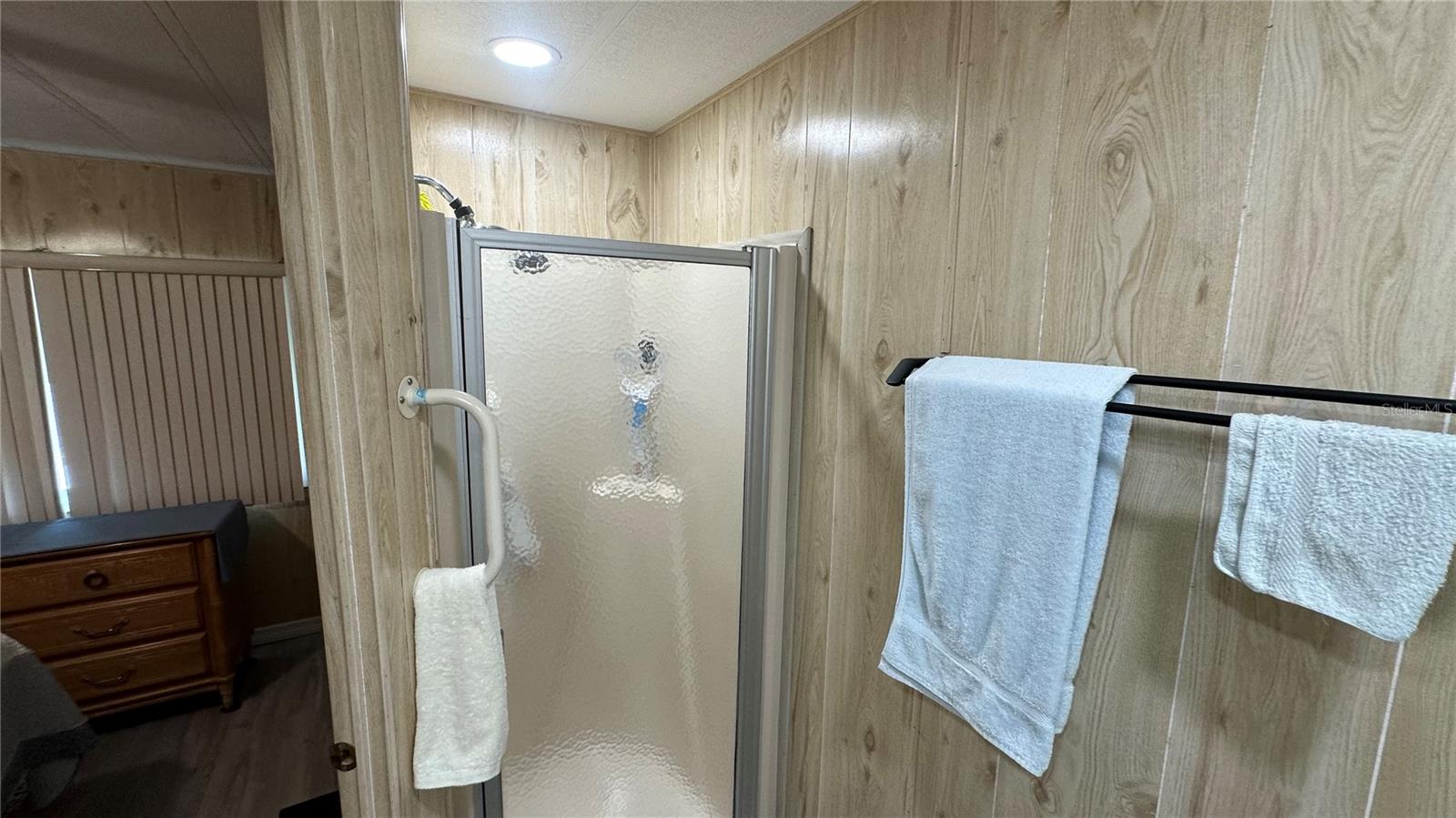 Image 23 of 42 For 214 Leisure Way