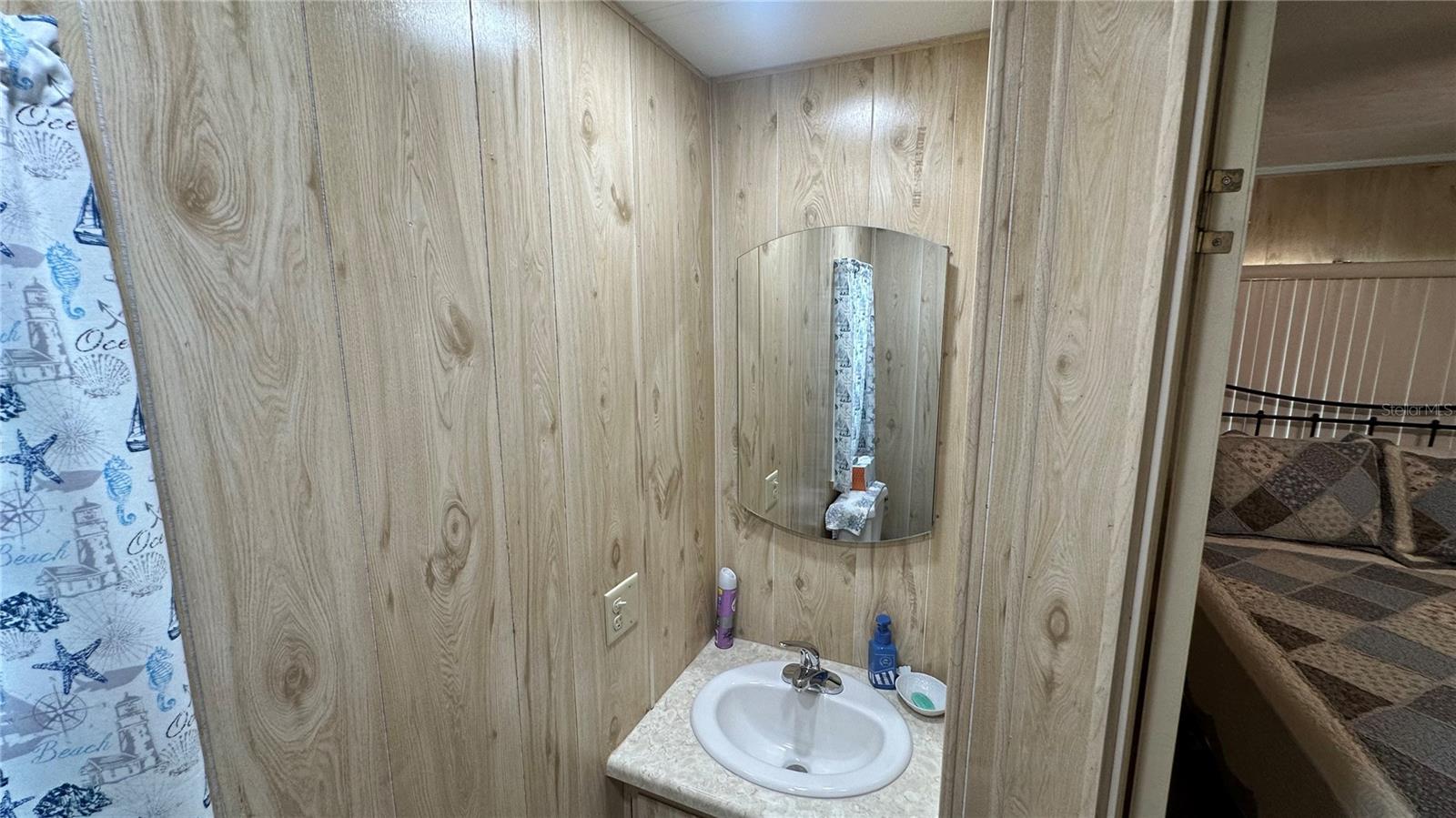Image 24 of 42 For 214 Leisure Way