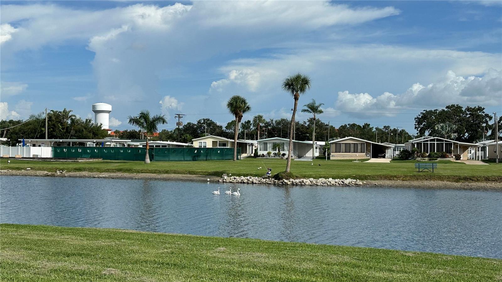 Image 41 of 42 For 214 Leisure Way