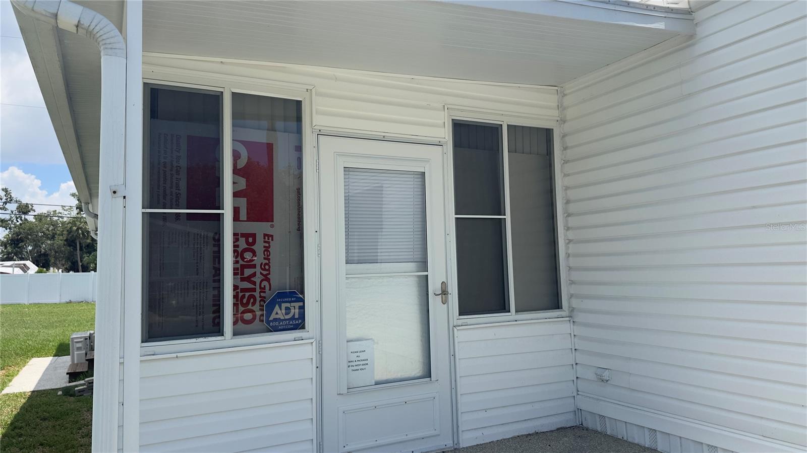 Image 8 of 42 For 214 Leisure Way