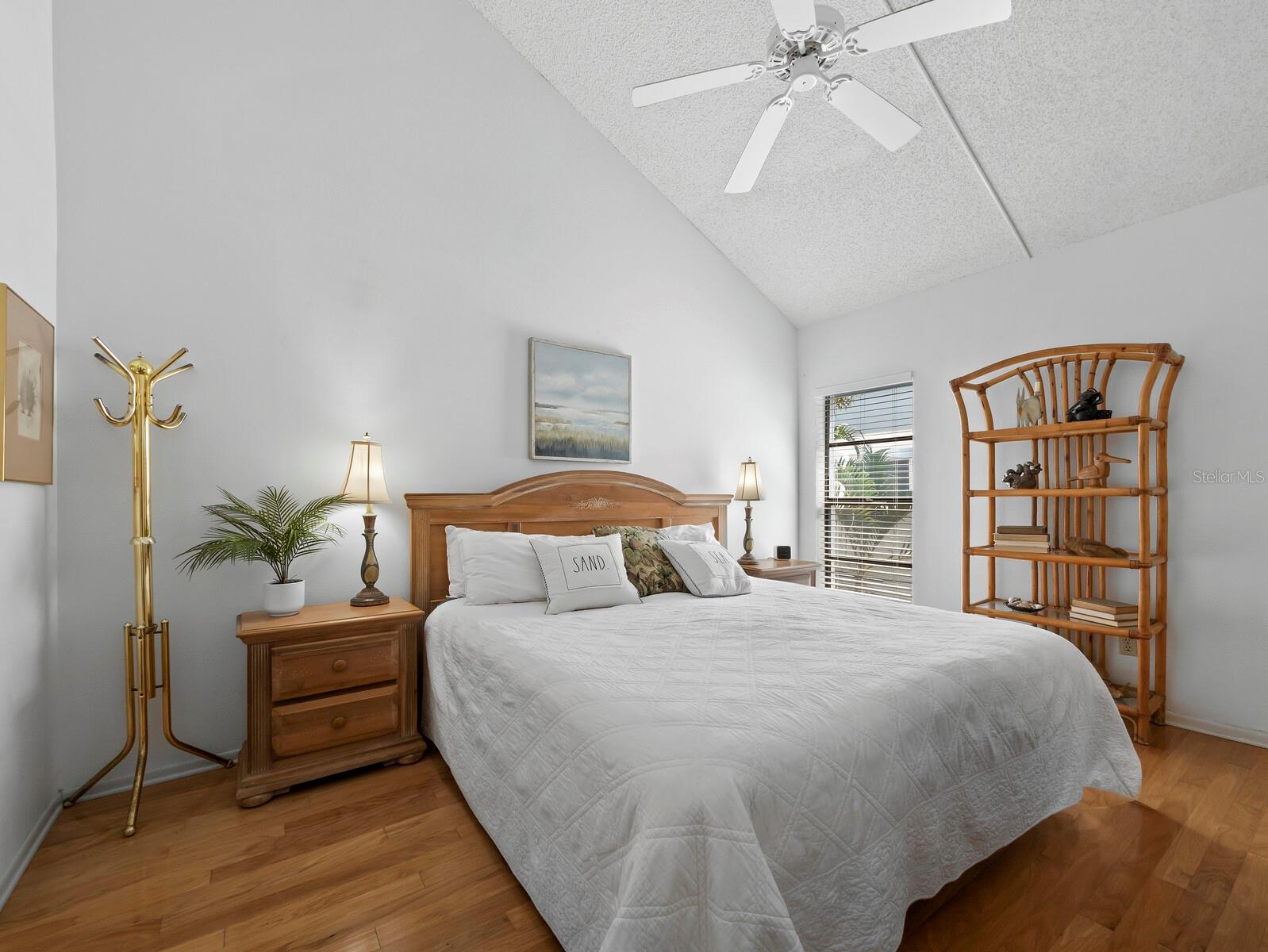 Image 18 of 36 For 1007 Gulf Drive N 203