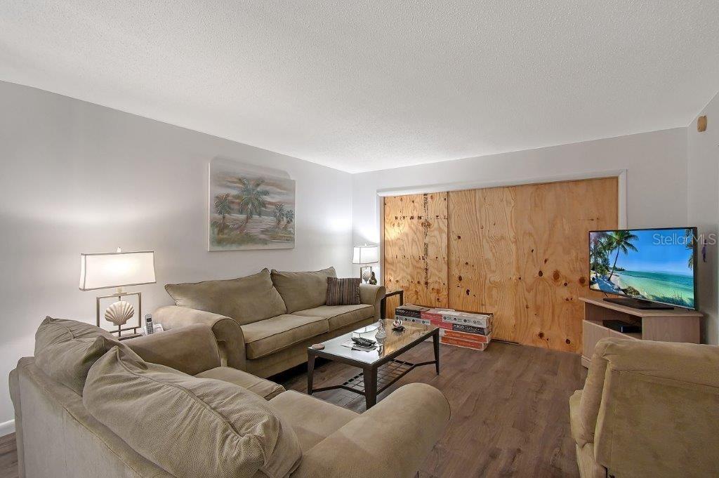 Image 14 of 89 For 1036 Peppertree Lane 113b