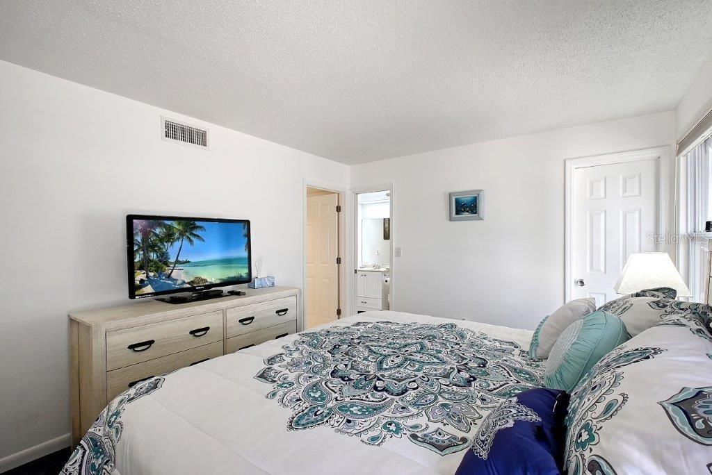 Image 21 of 89 For 1036 Peppertree Lane 113b