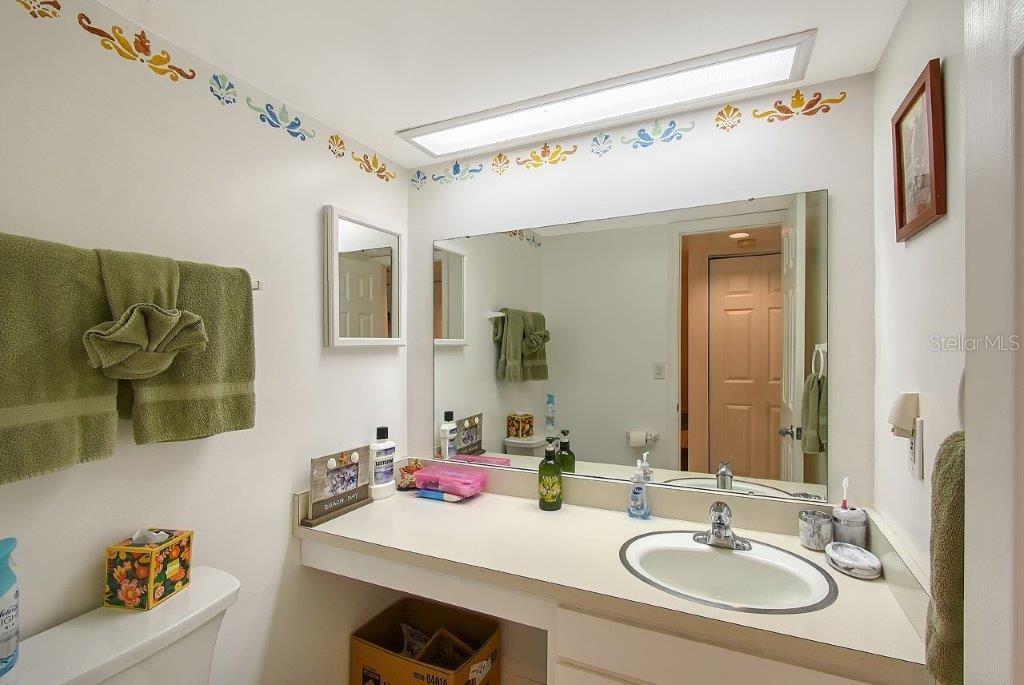 Image 24 of 89 For 1036 Peppertree Lane 113b