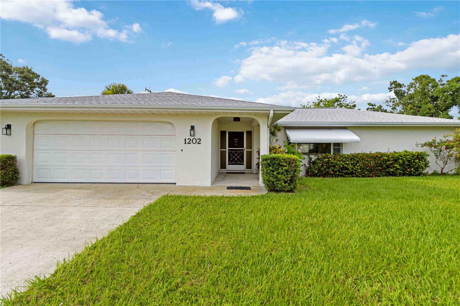 Image 3 of 42 For 1202 Cypress Avenue