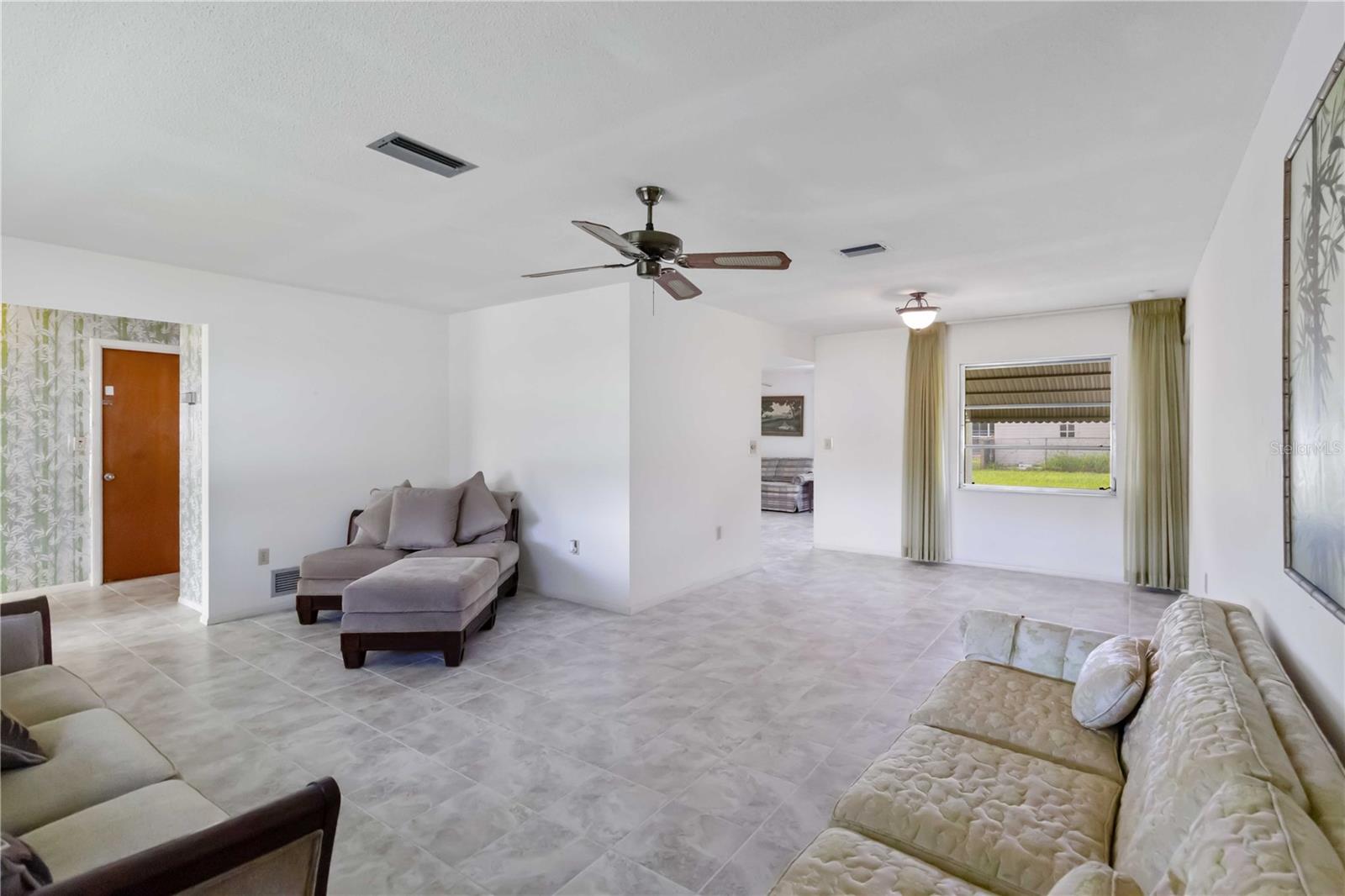 Image 7 of 42 For 1202 Cypress Avenue