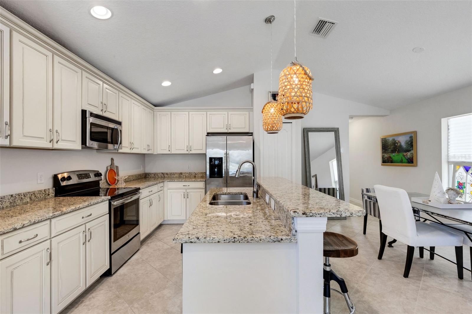 Image 17 of 55 For 6456 Autumn Woods Way