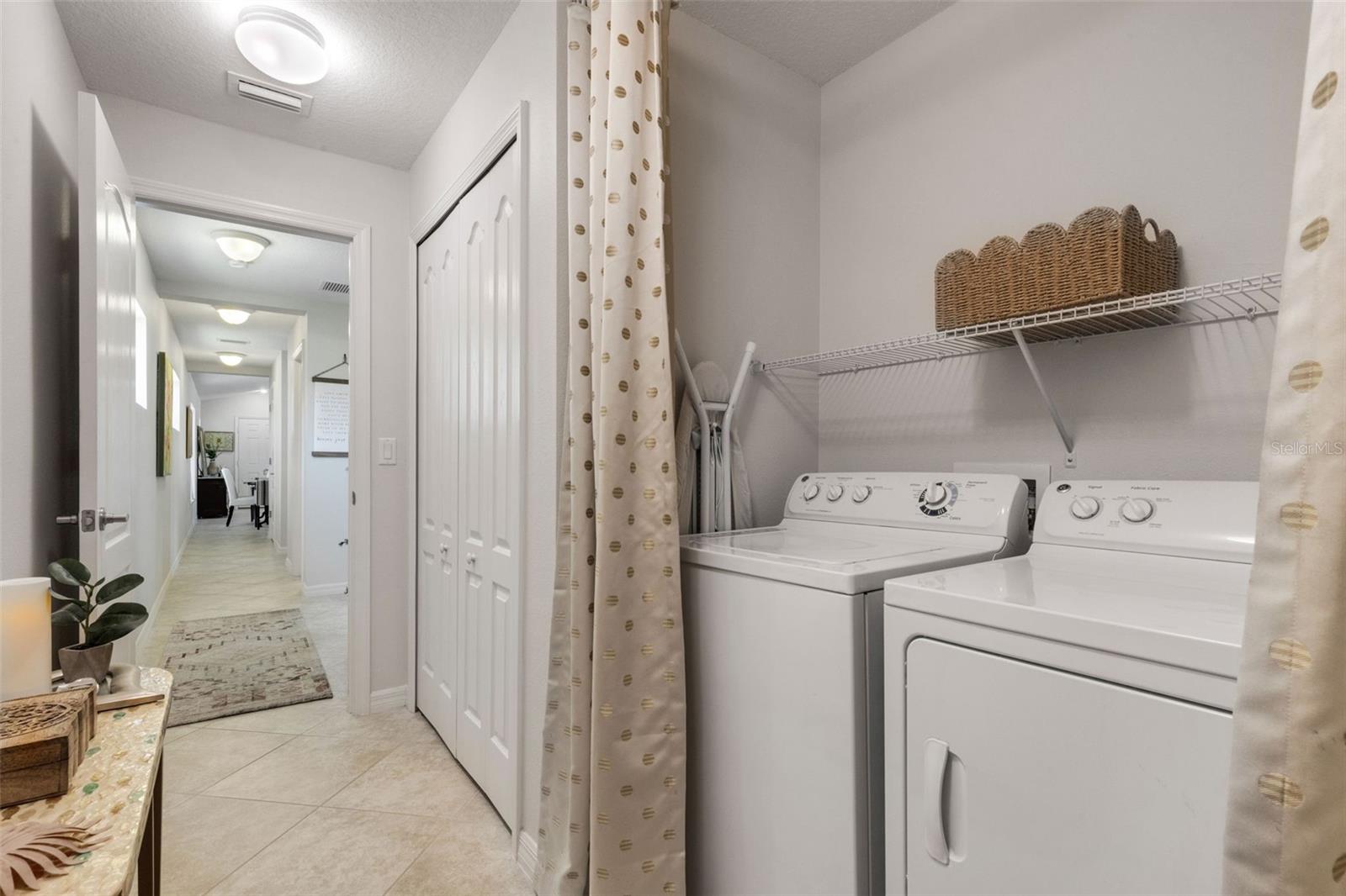 Image 41 of 55 For 6456 Autumn Woods Way