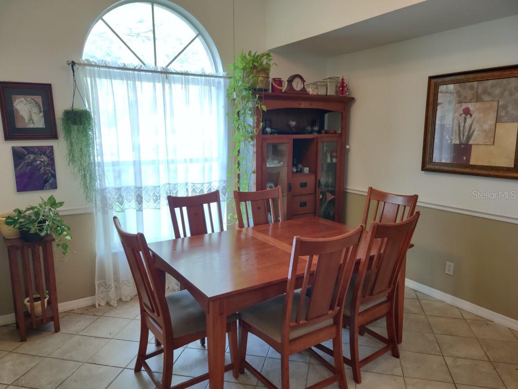 Image 4 of 15 For 1656 Riveredge Road
