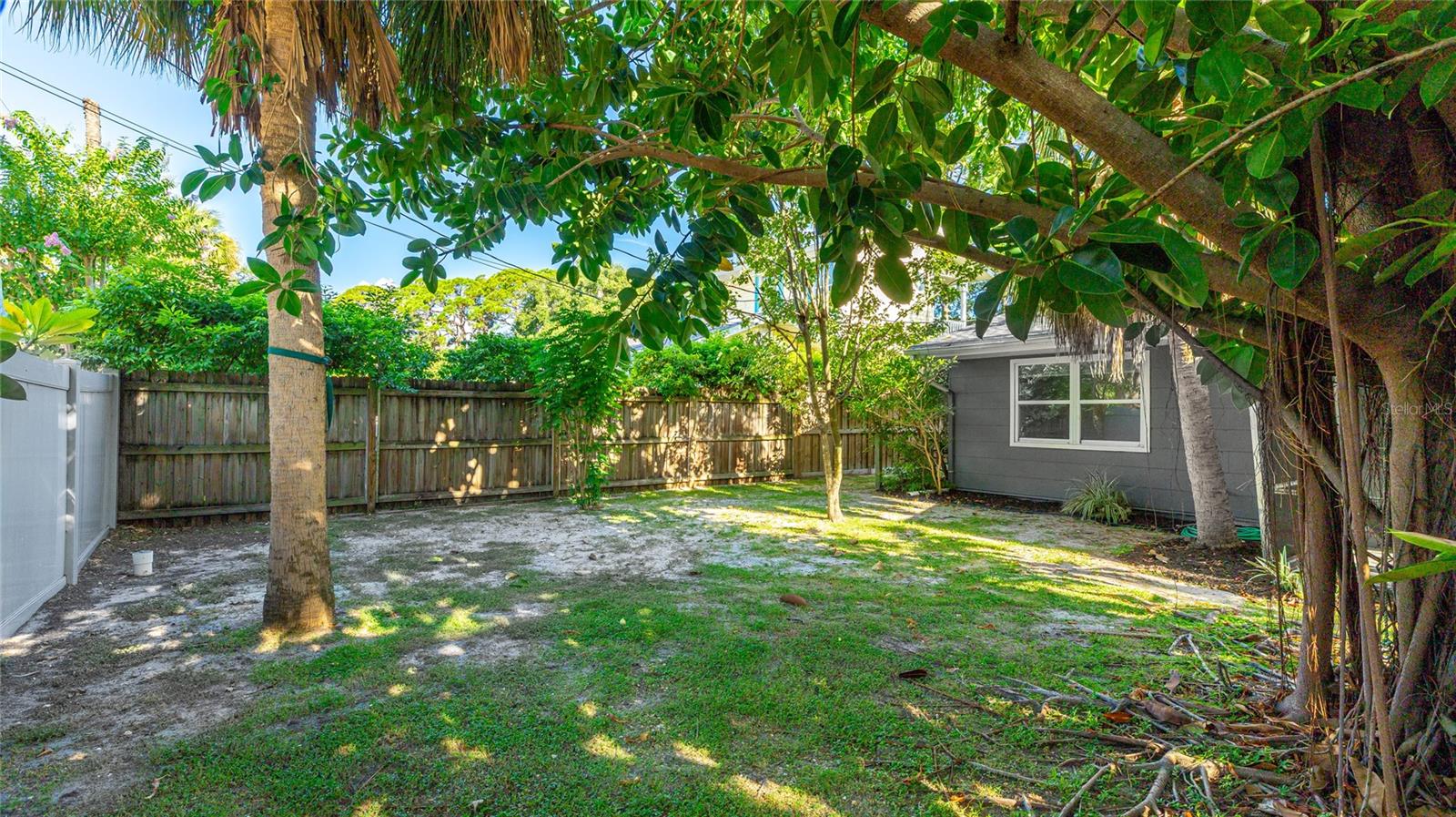 Image 19 of 30 For 1053 40th Street