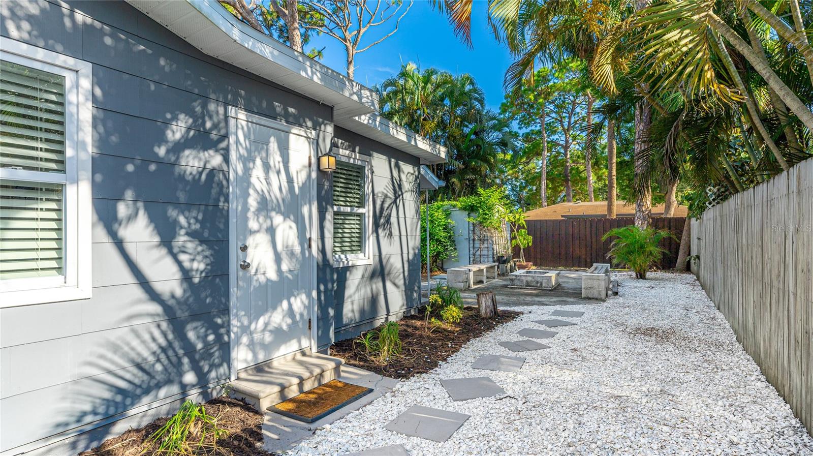 Image 22 of 30 For 1053 40th Street