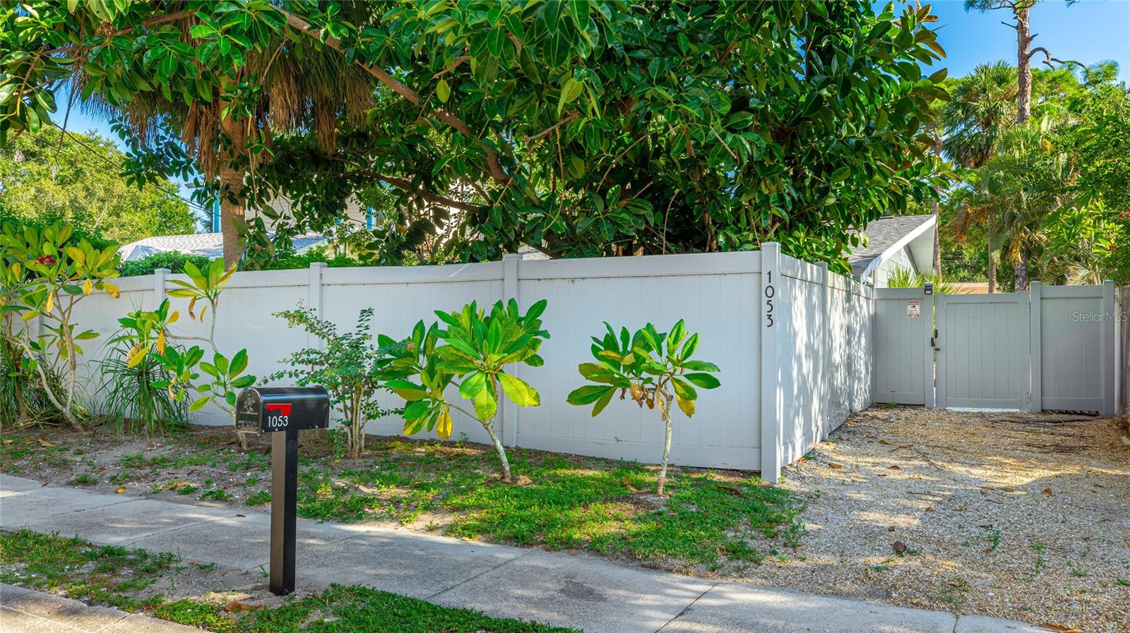 Image 28 of 30 For 1053 40th Street