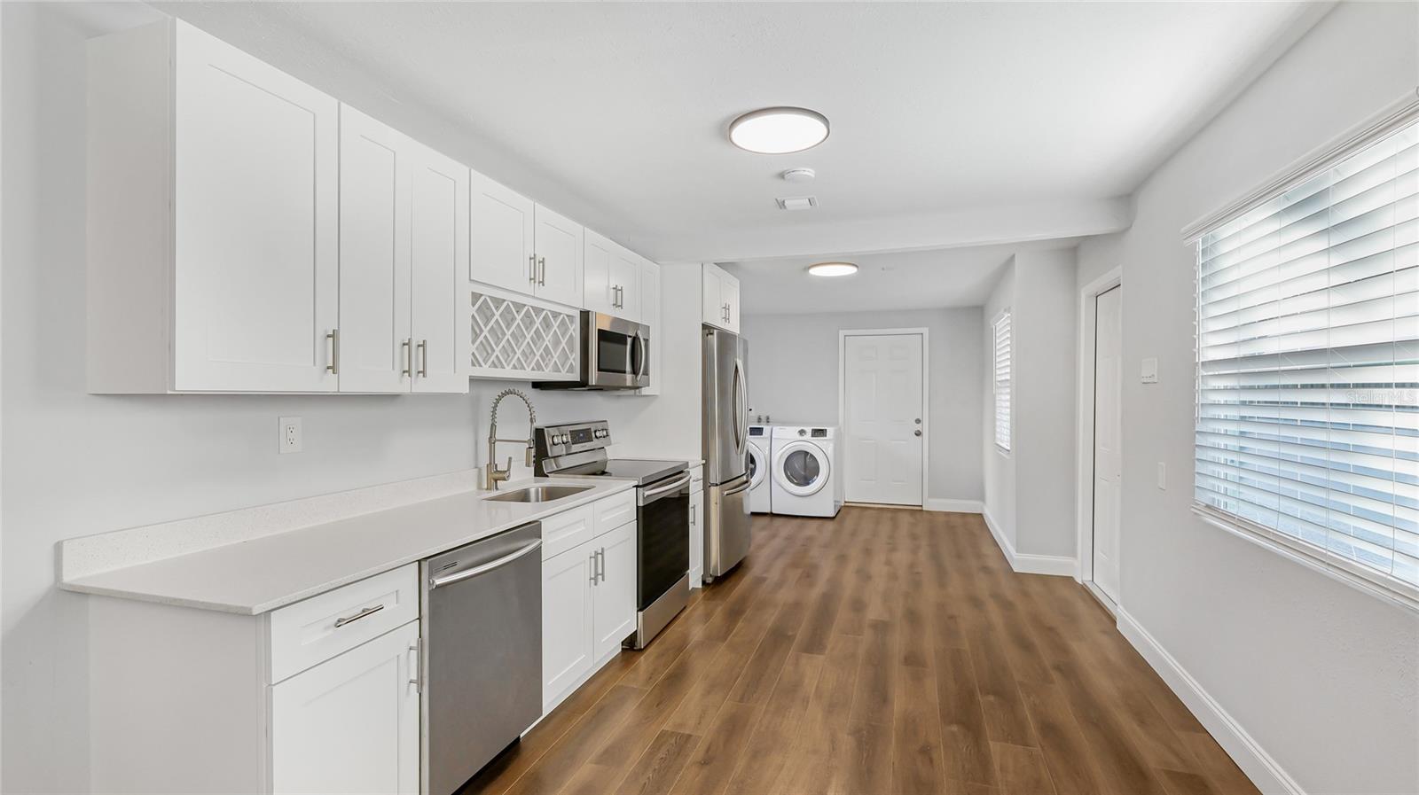 Image 8 of 30 For 1053 40th Street