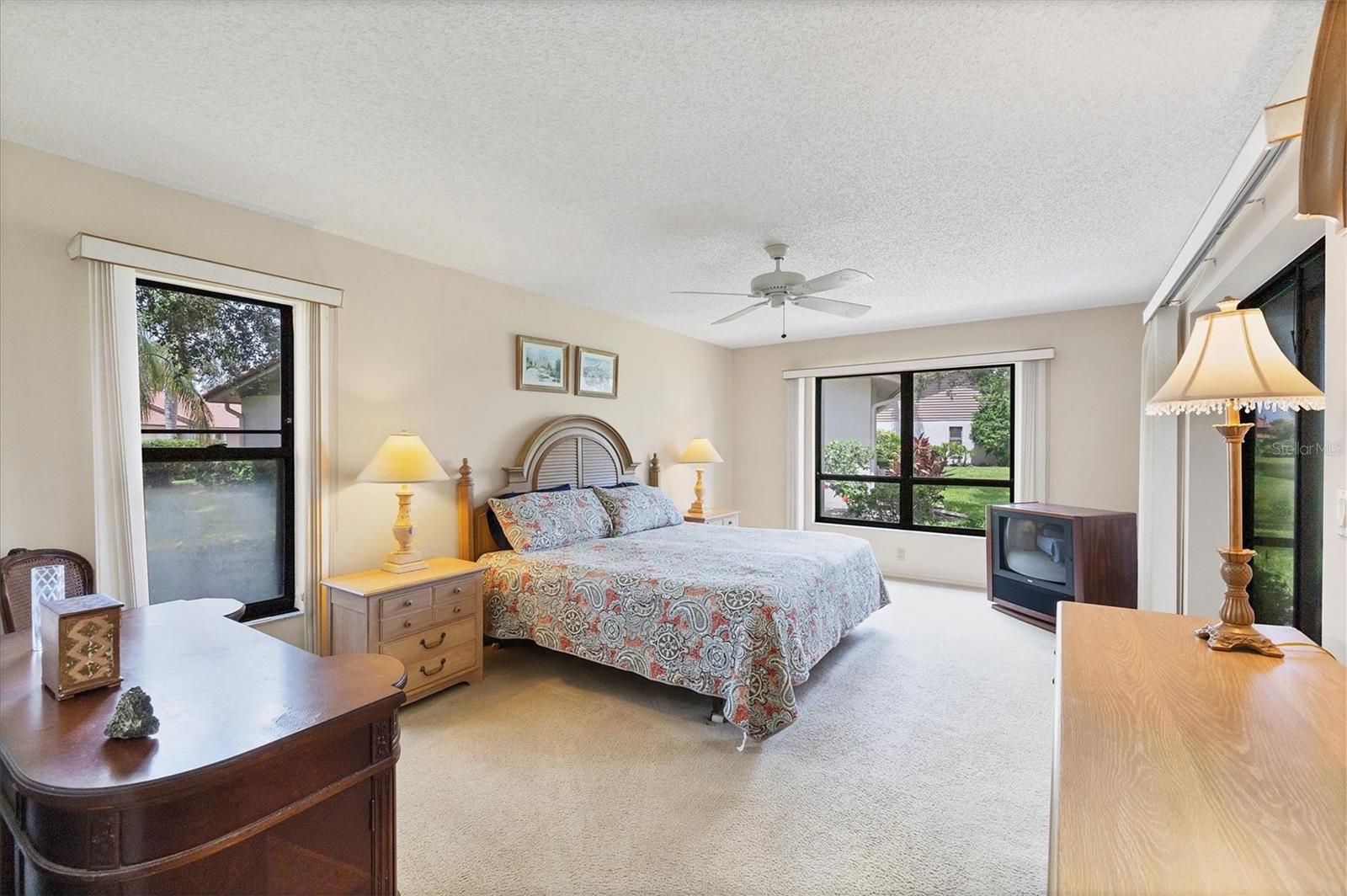 Image 13 of 48 For 4001 Wilshire Circle E 72