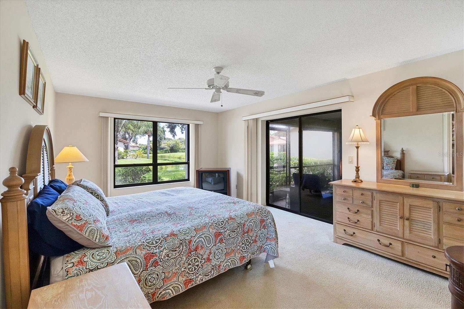 Image 14 of 48 For 4001 Wilshire Circle E 72