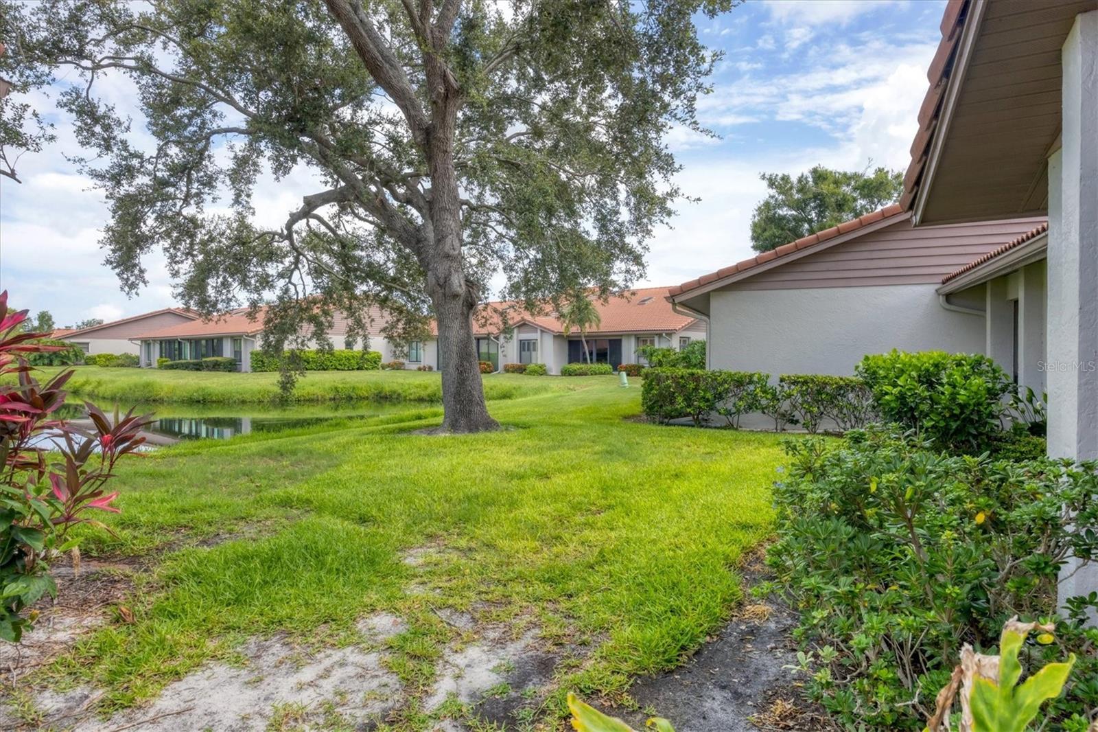 Image 24 of 48 For 4001 Wilshire Circle E 72