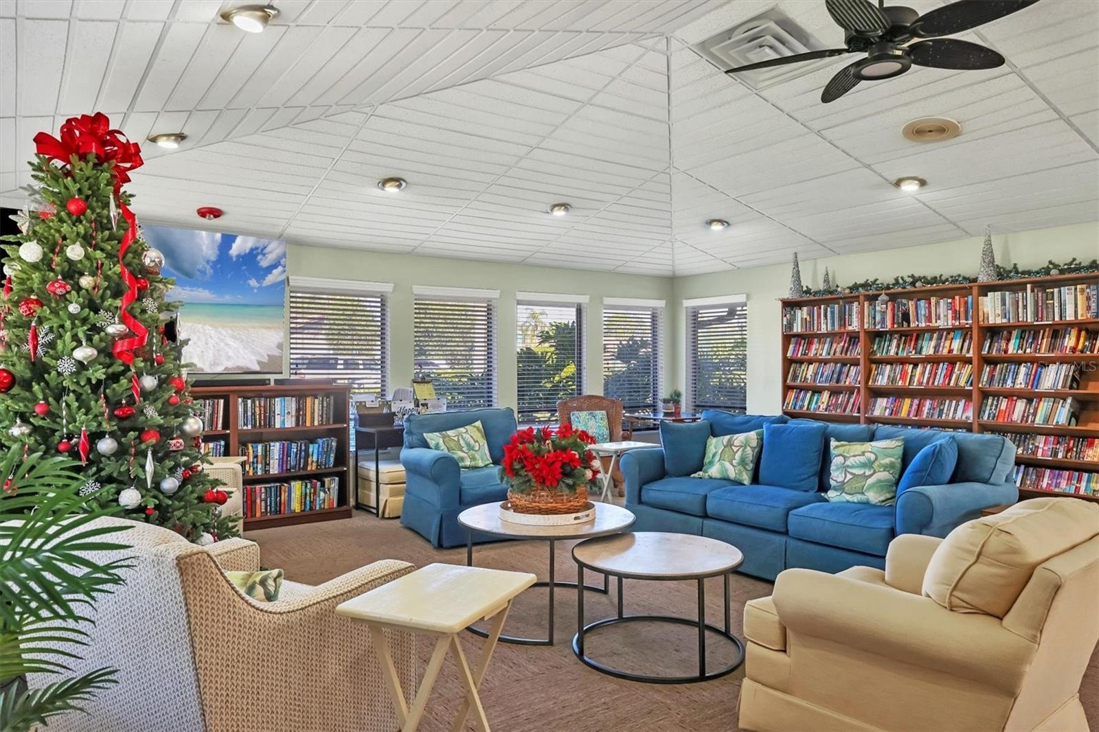Image 33 of 48 For 4001 Wilshire Circle E 72