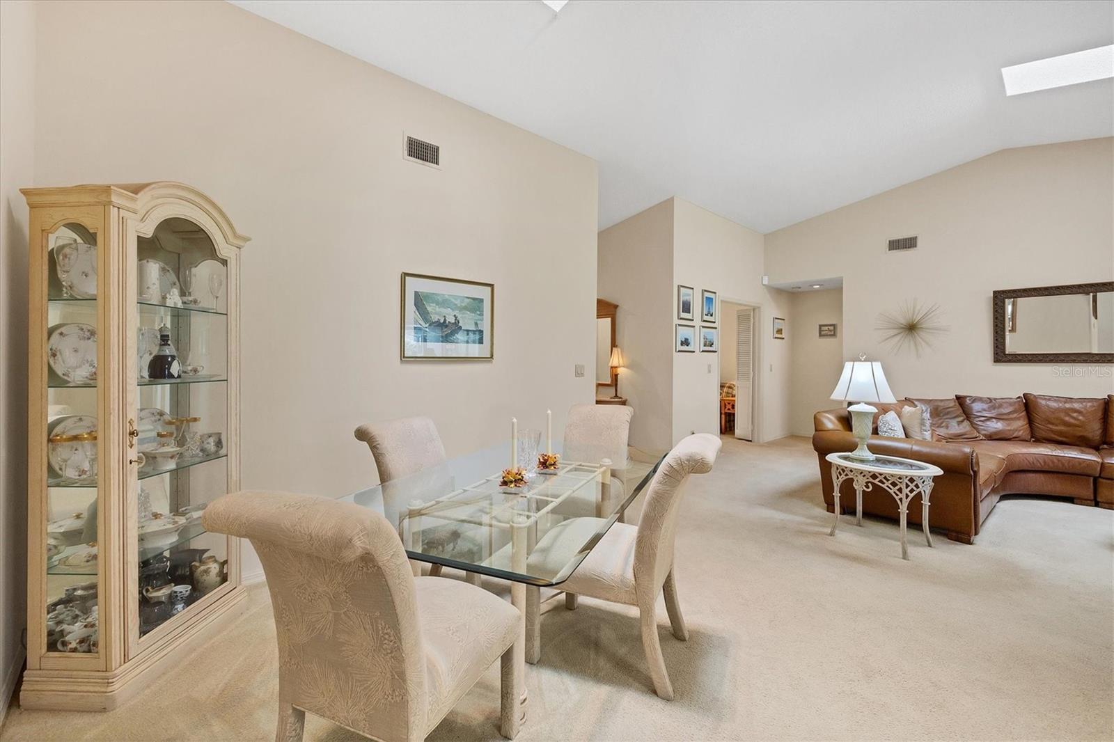 Image 8 of 48 For 4001 Wilshire Circle E 72