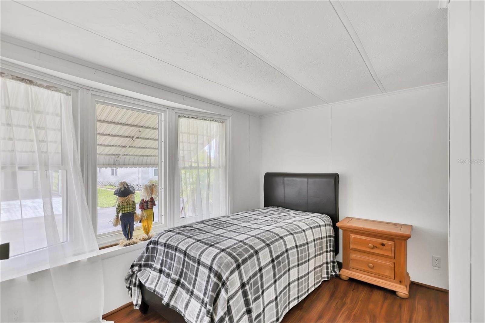 Image 16 of 27 For 5316 53rd Avenue E F7