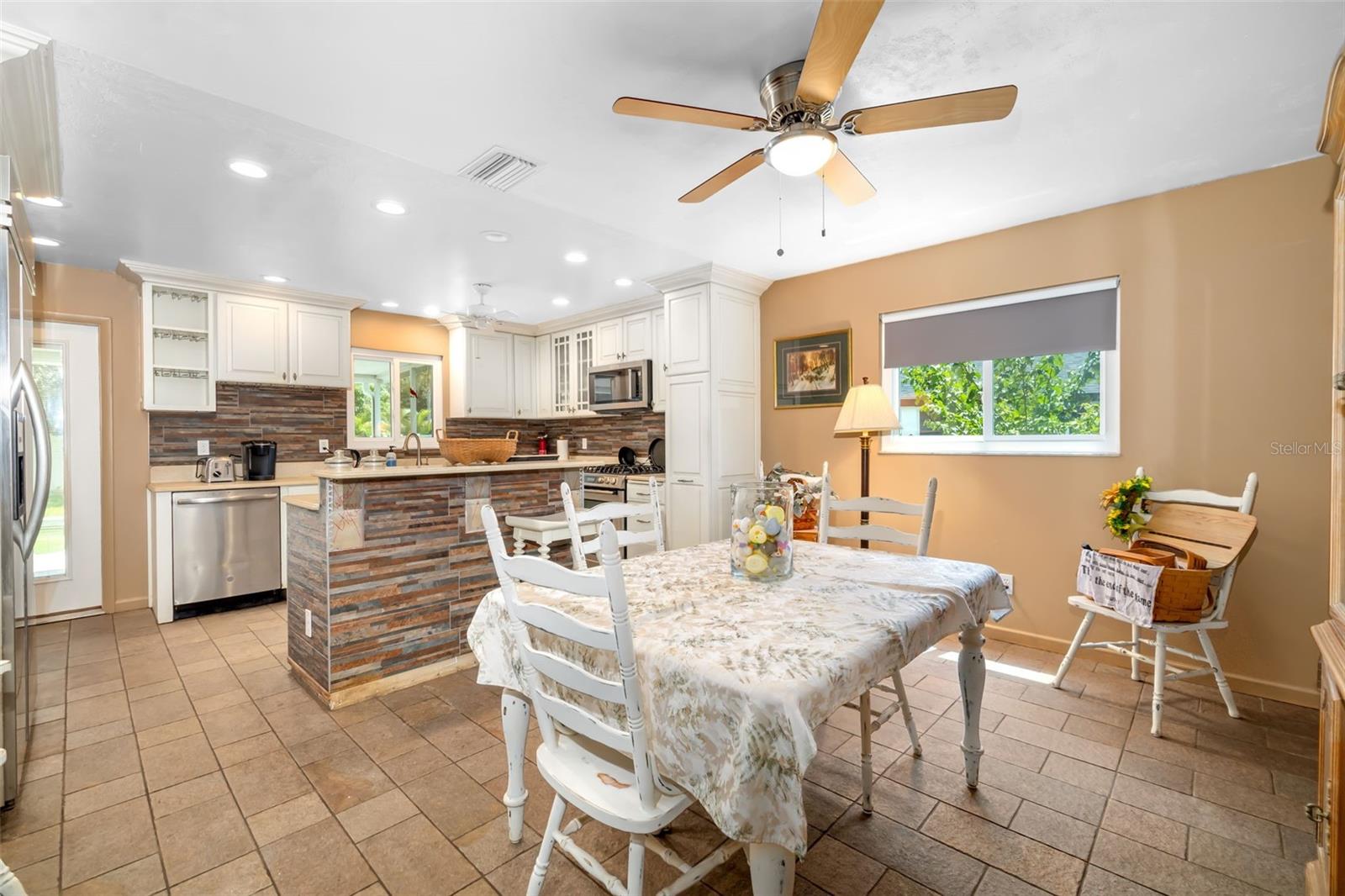 Image 38 of 44 For 3407 50th Avenue E
