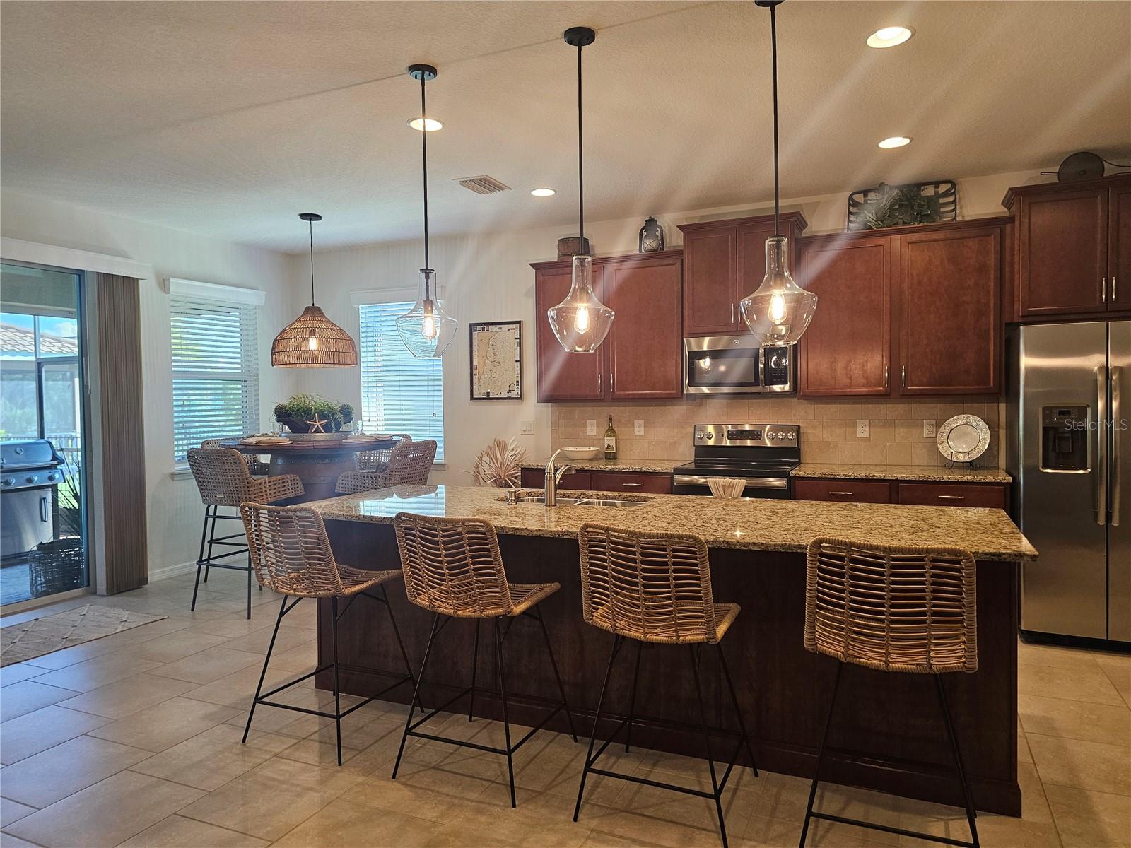 Image 15 of 93 For 2807 Oriole Drive