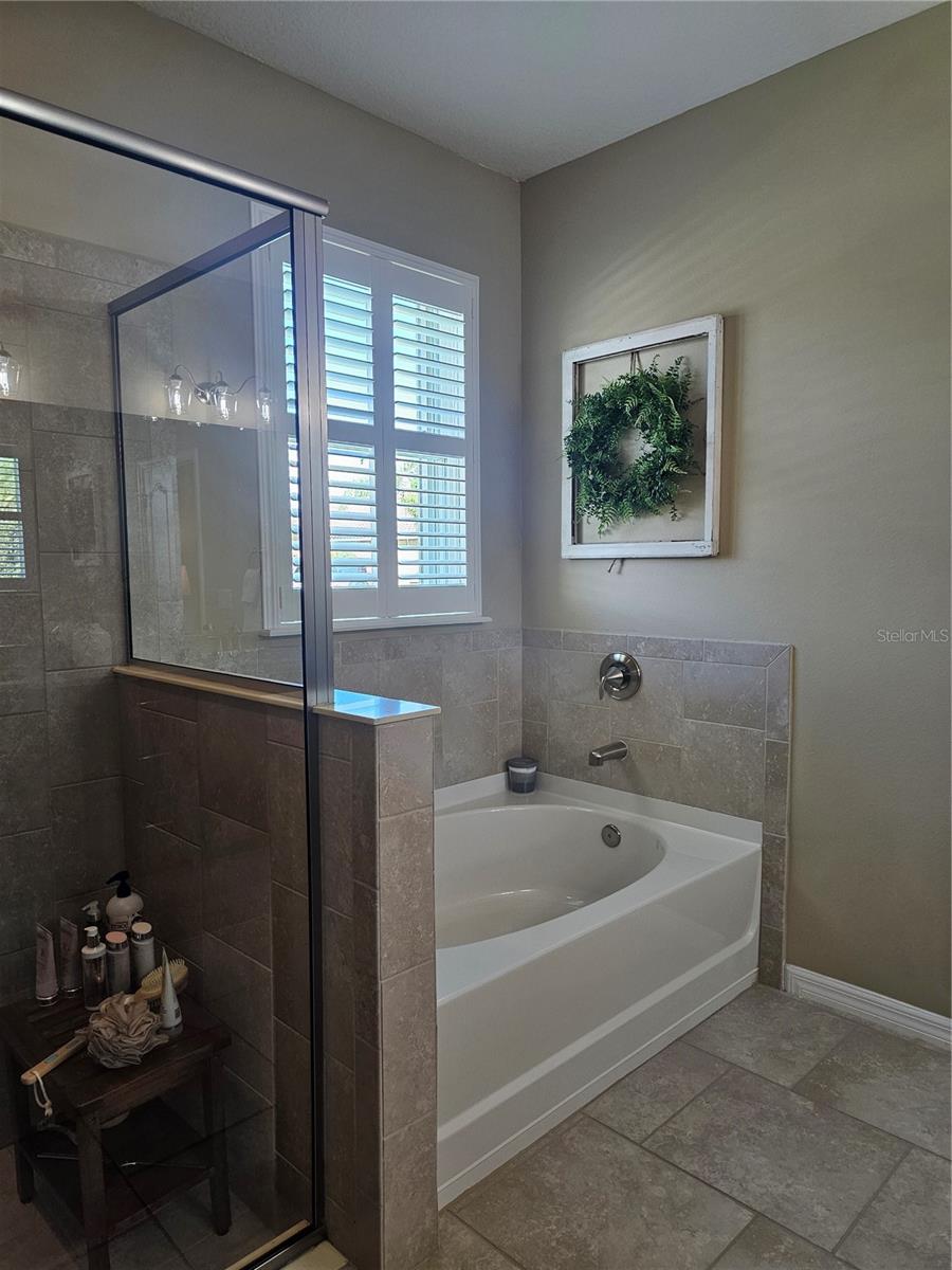 Image 29 of 93 For 2807 Oriole Drive