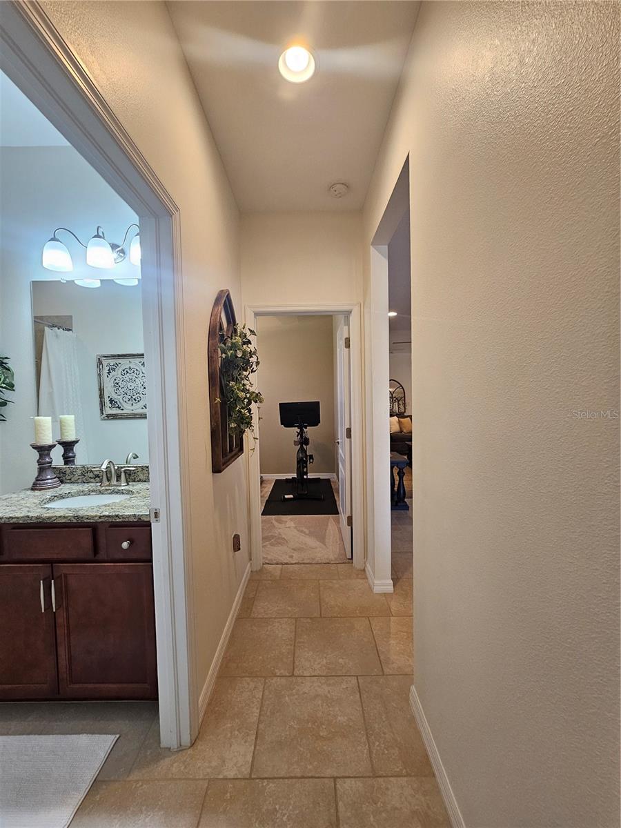 Image 38 of 93 For 2807 Oriole Drive