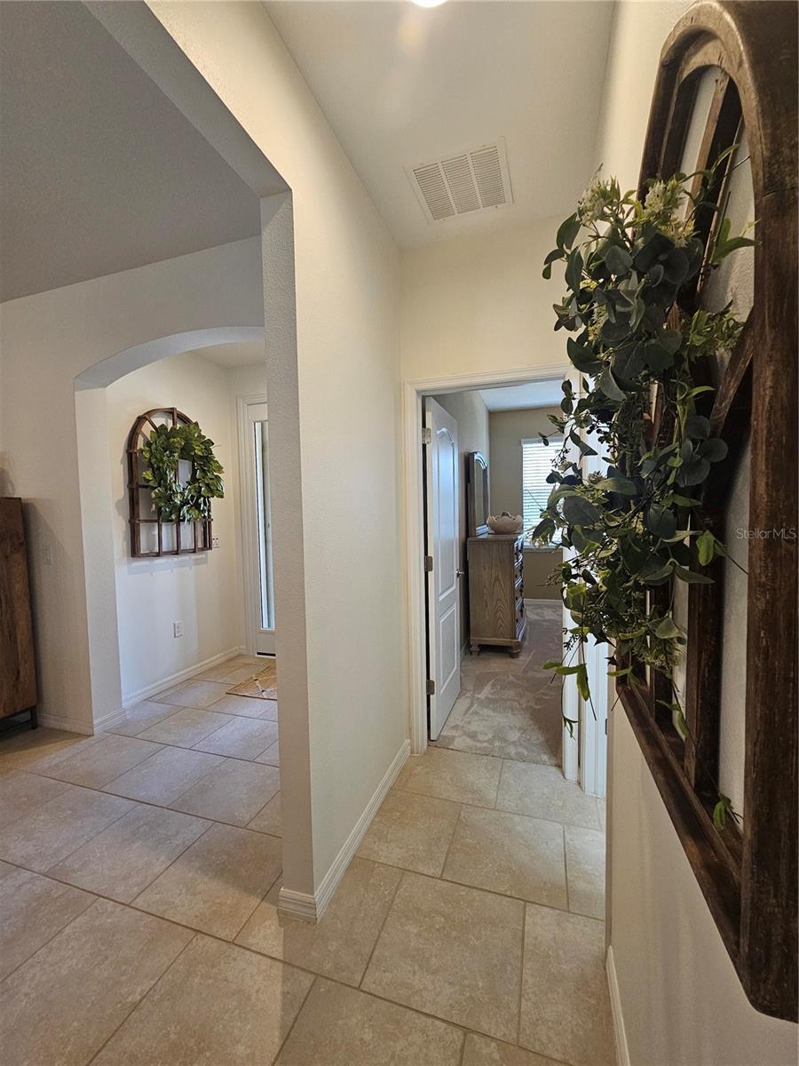 Image 39 of 93 For 2807 Oriole Drive