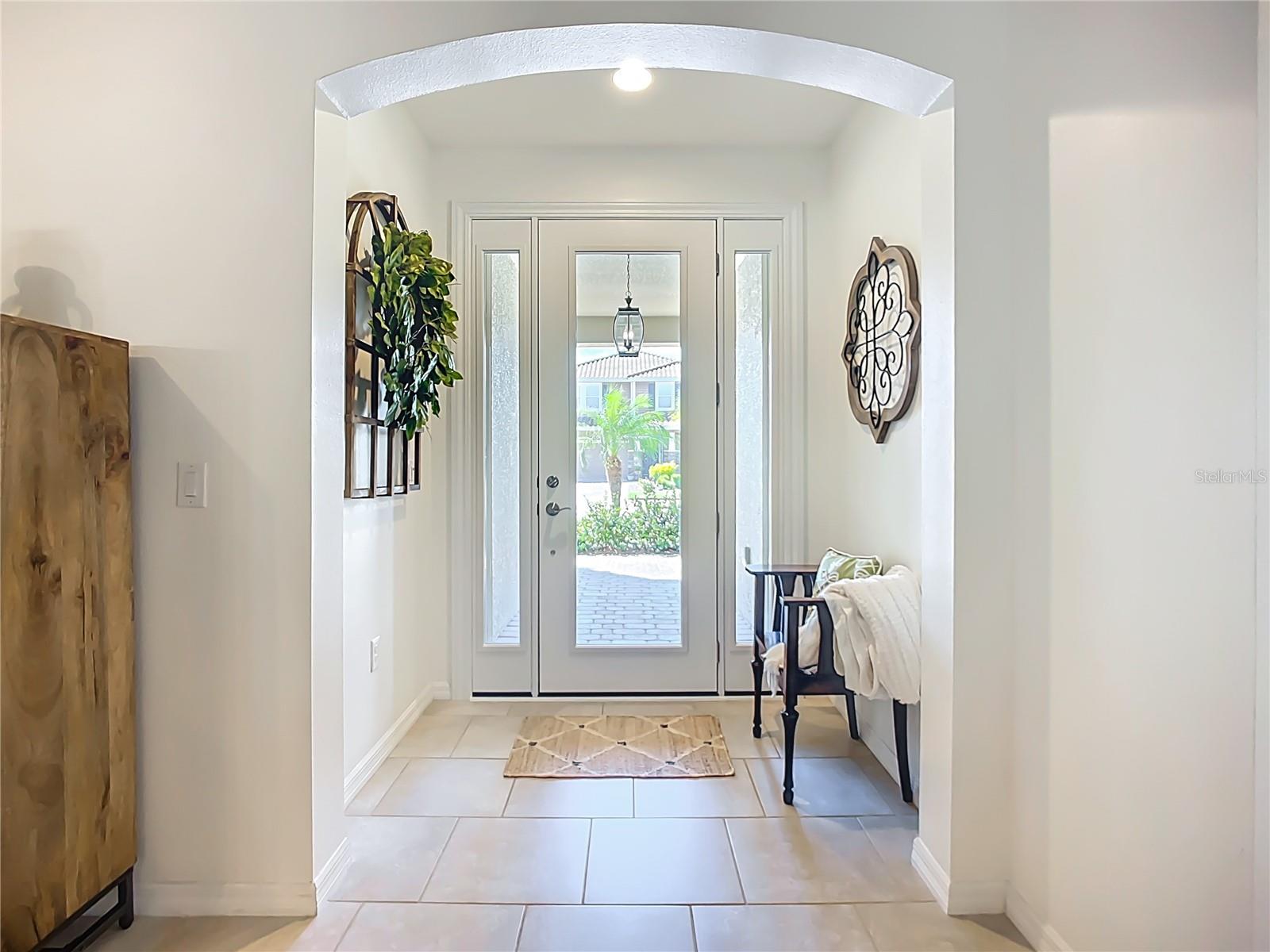 Image 4 of 93 For 2807 Oriole Drive