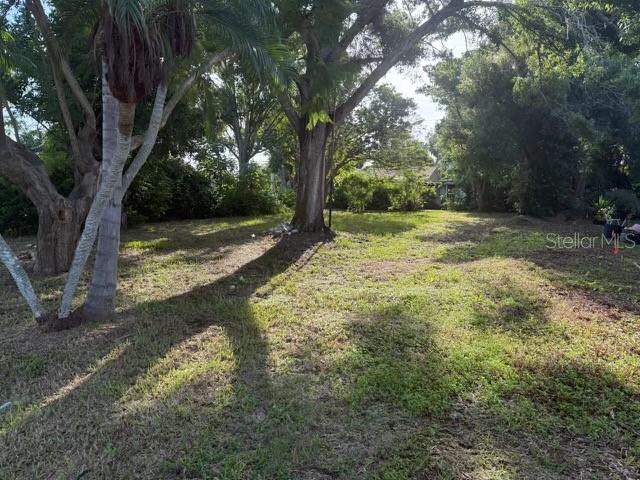 Image 4 of 9 For Kenwood Avenue