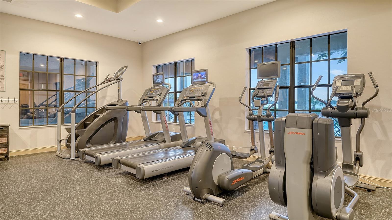 Image 92 of 94 For 1114 Bearing Court