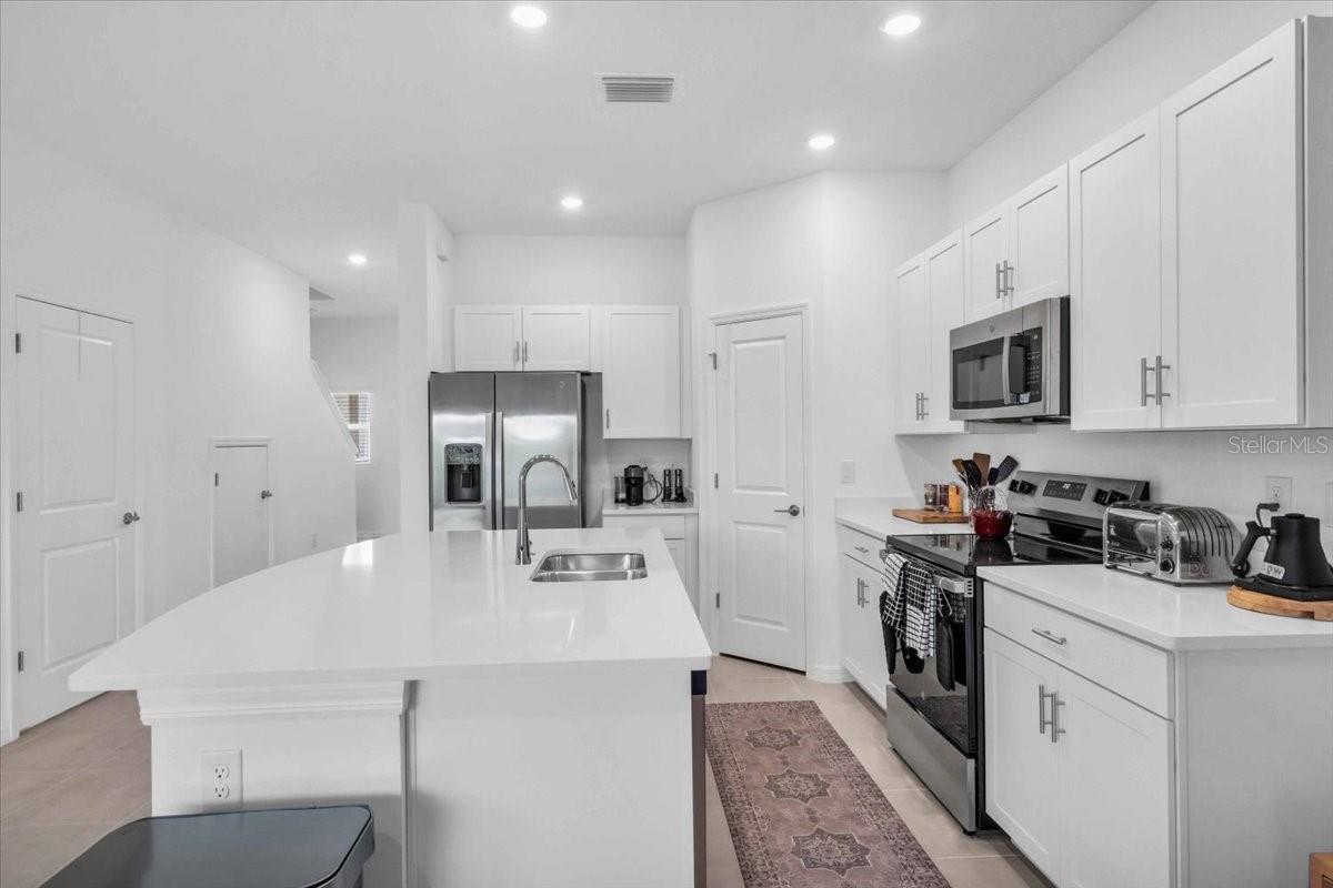 Image 7 of 27 For 8452 Lunar Skye Street